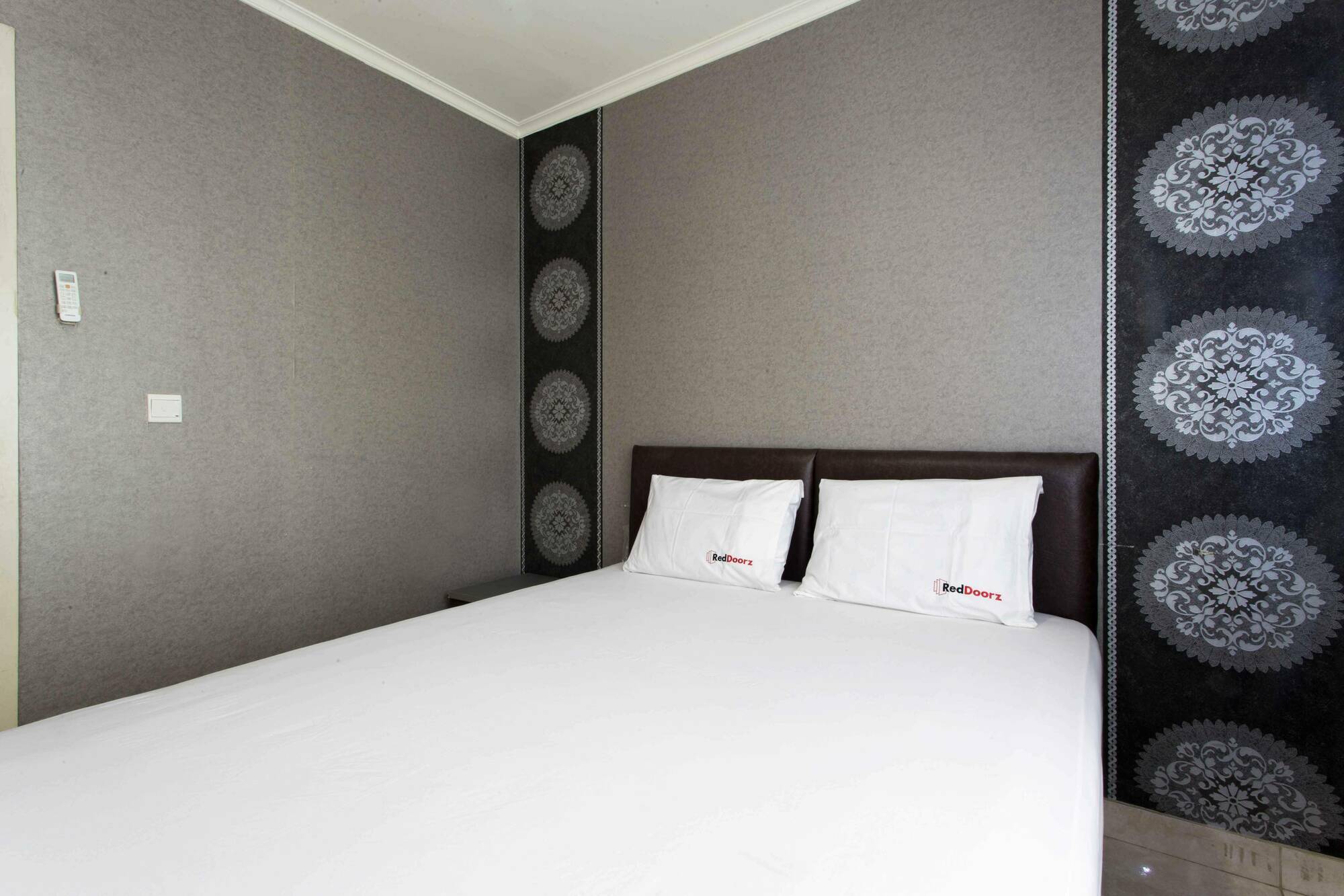 Reddoorz At Moi Gading Jakarta