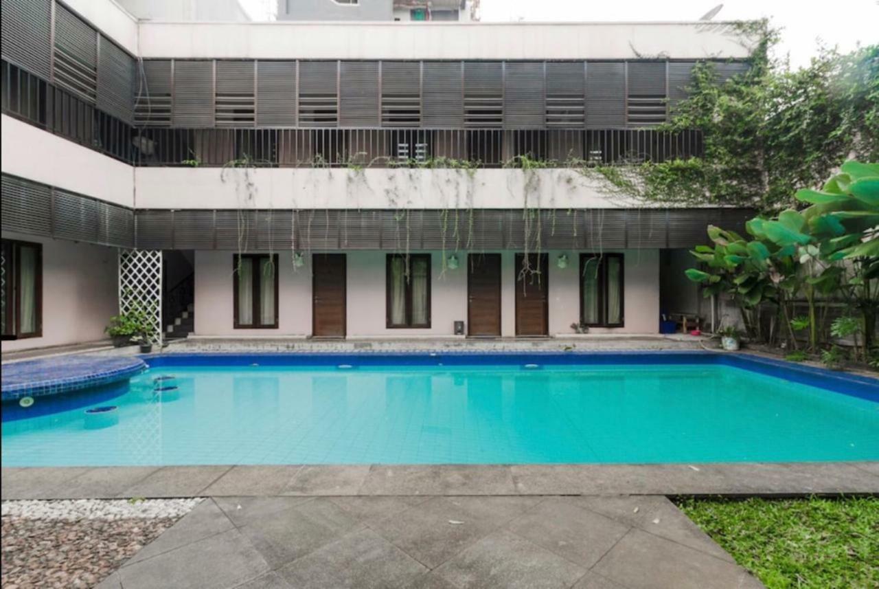 Oyo 107 Kusuma Kemang Hotel 2*