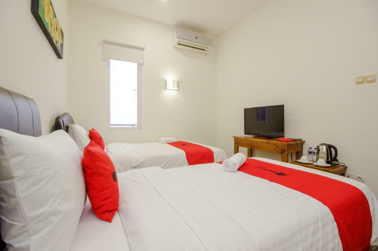 Reddoorz Syariah Near Mall Artha Gading