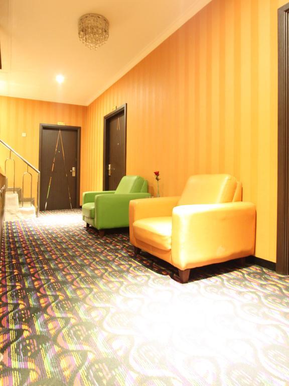 Rovi Boutique Jakarta