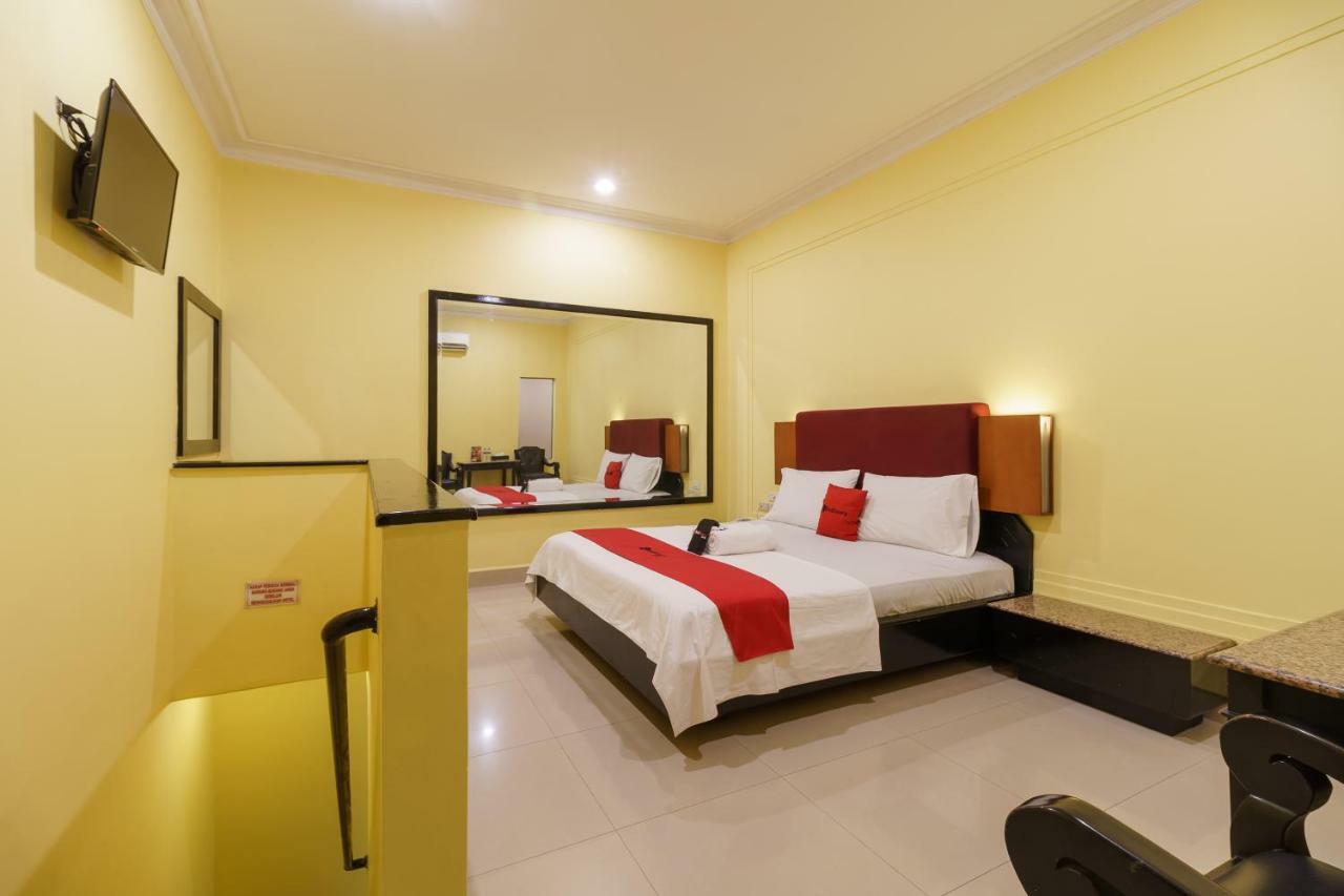 Hotel Reddoorz Near Ancol