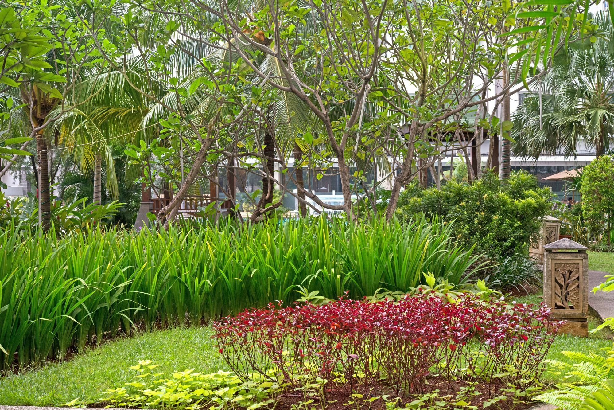 Grand Whiz Poins Simatupang Jakarta Hotel