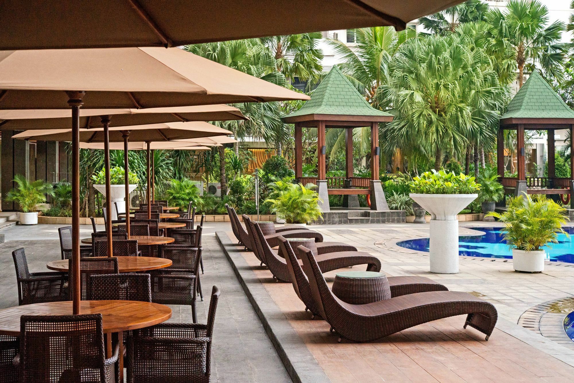 Grand Whiz Poins Simatupang Jakarta Jakarta