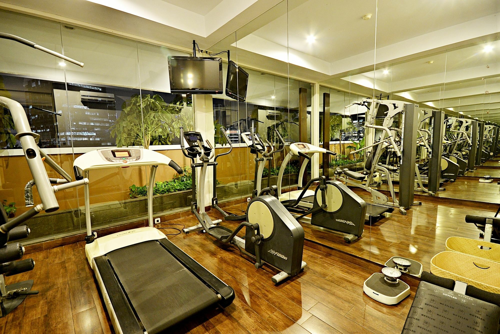 Zen Premium Kuningan Karet Hotel 3*