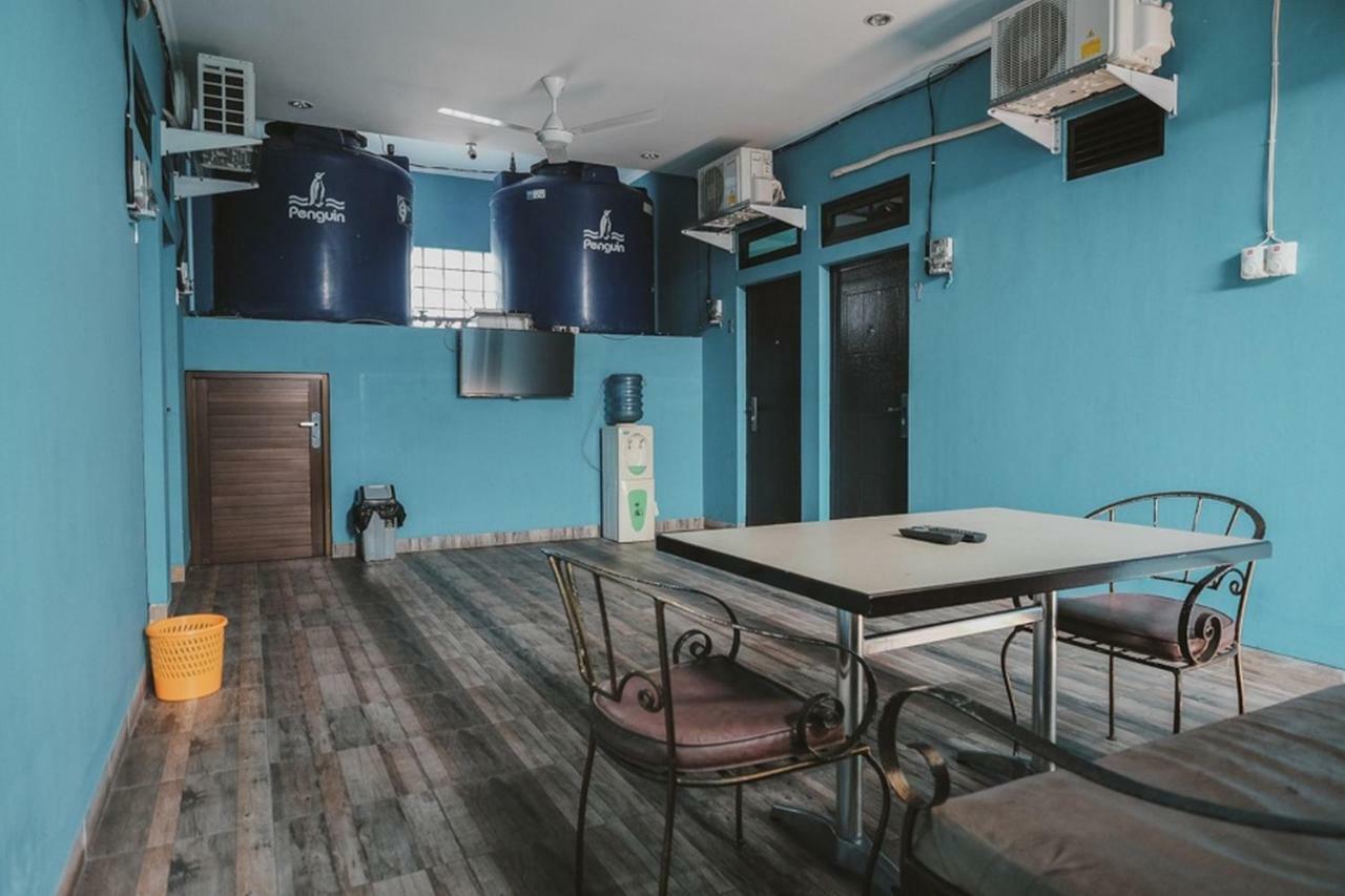 Guest house Reddoorz Near Rsud Koja