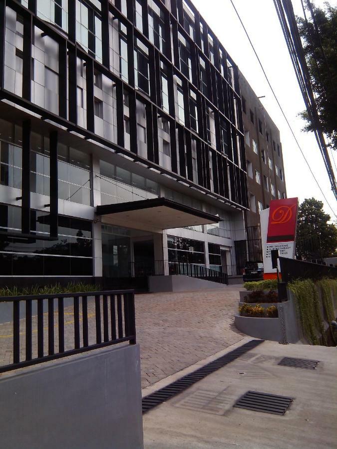 Hotel D'hotel 3*
