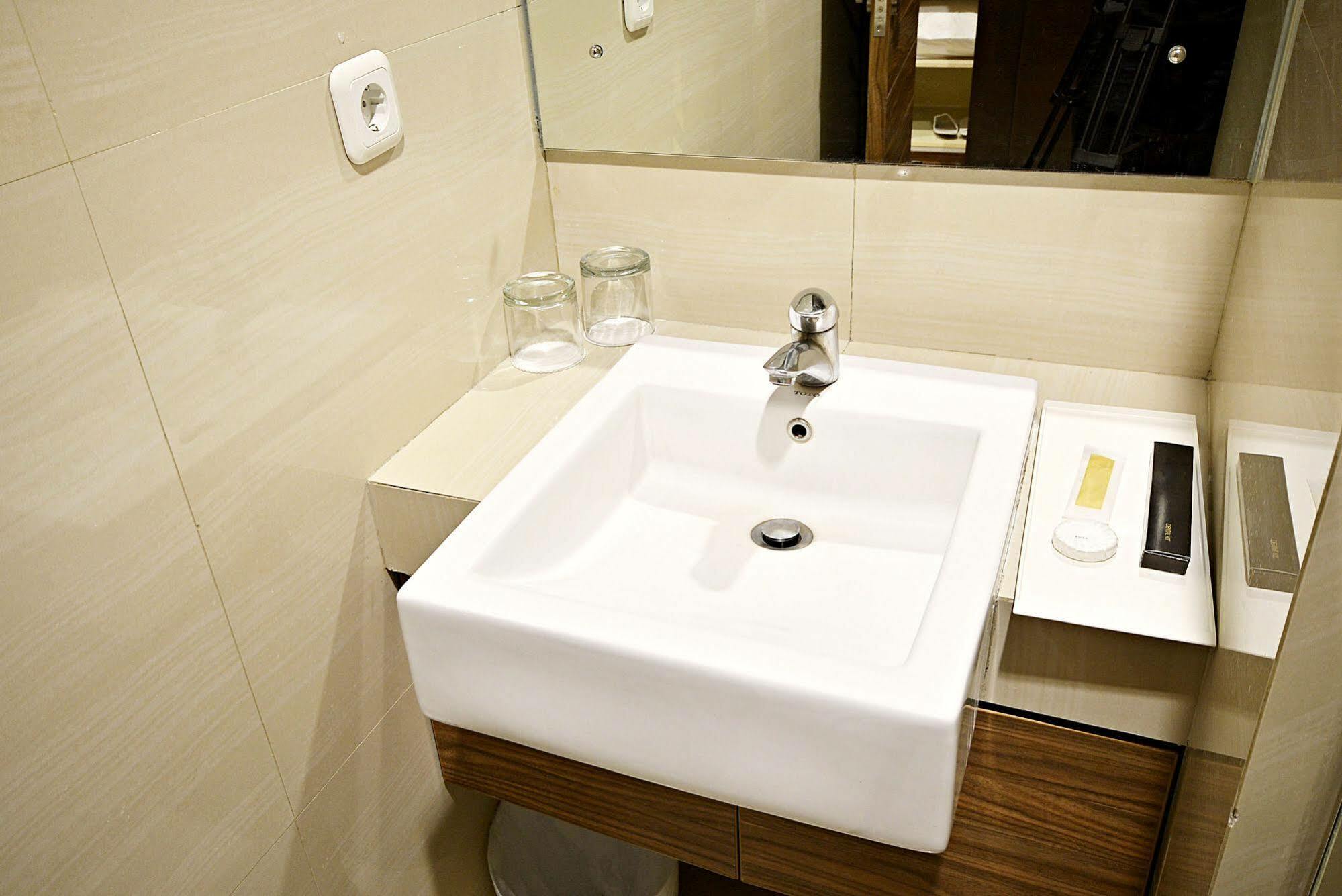 Zen Premium Kuningan Karet Jakarta