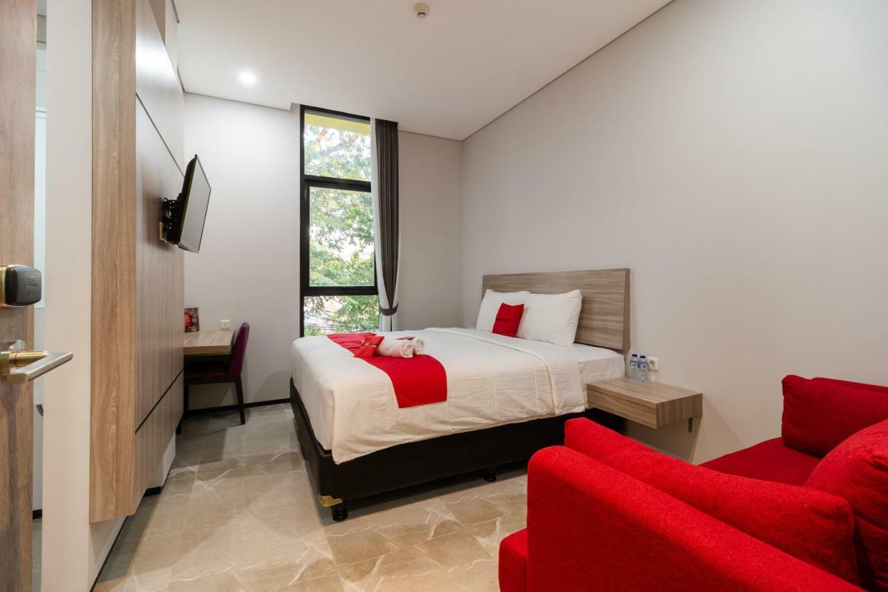 Hotel Reddoorz Near Senayan Jakarta