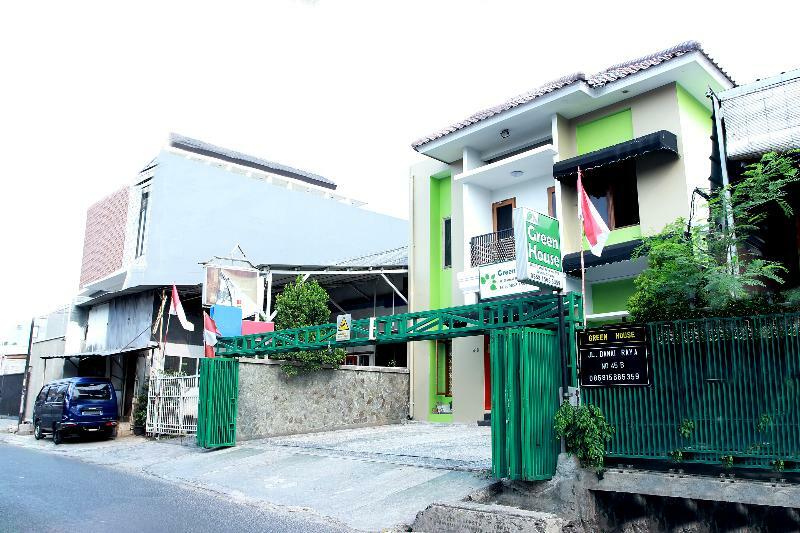 Oyo 124 House Hotel Jacarta