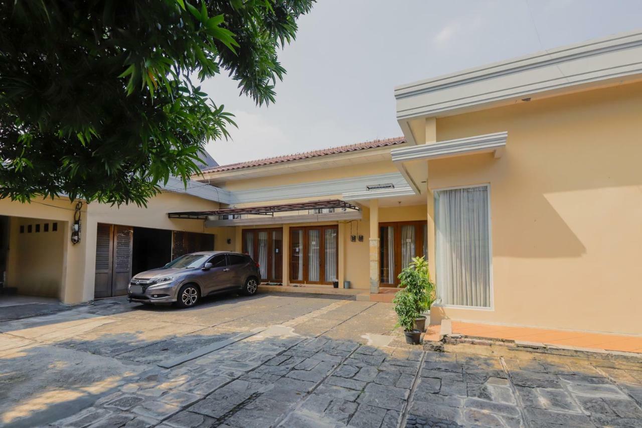 Hotel Oyo 968 Tirthankara 2*