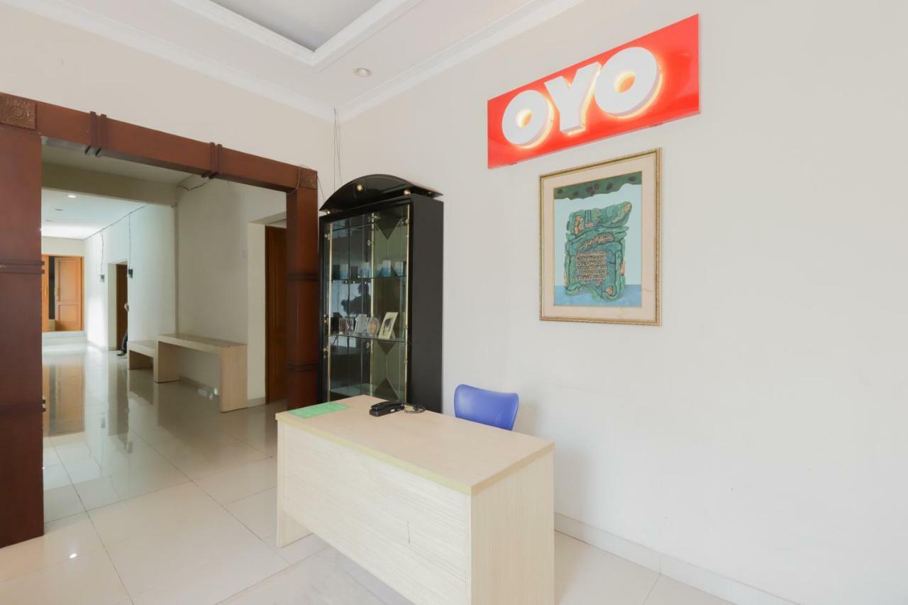 Oyo 968 Tirthankara Hotel 2*