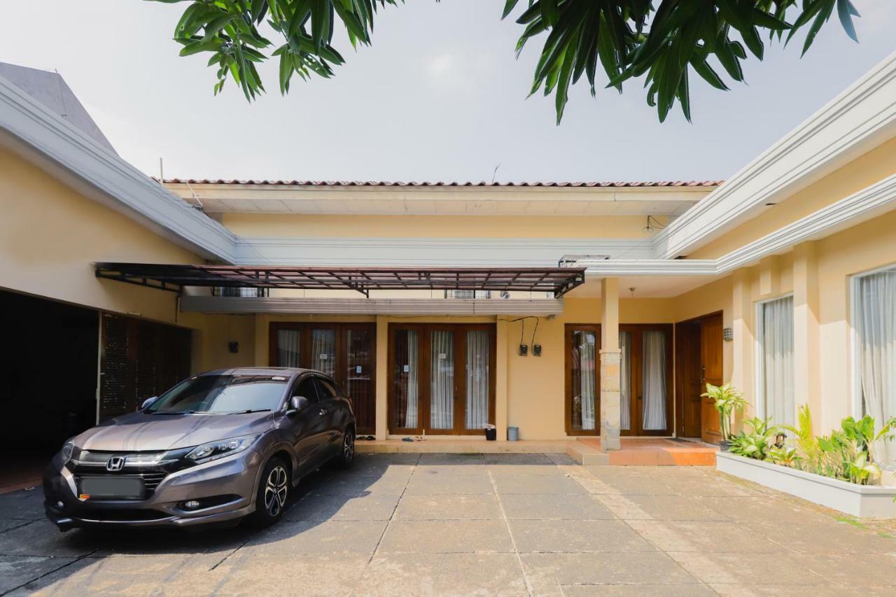 Hotel Oyo 968 Tirthankara 2*