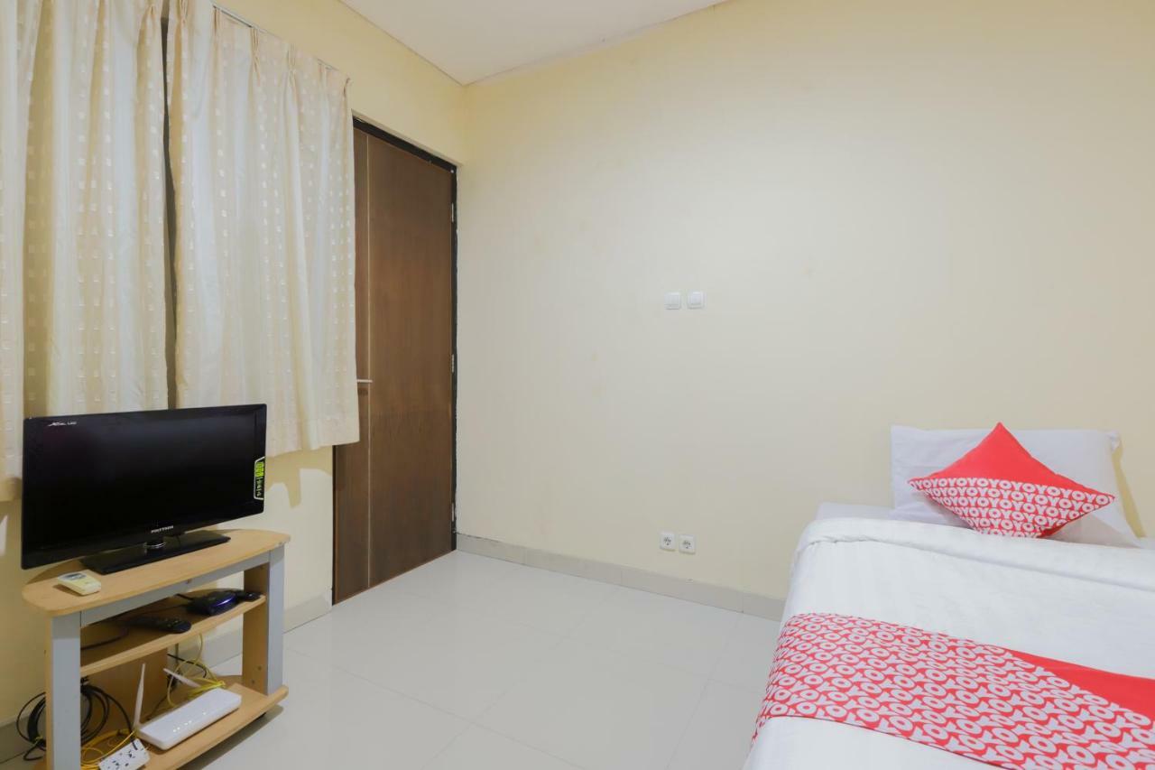 Oyo 968 Tirthankara Hotel