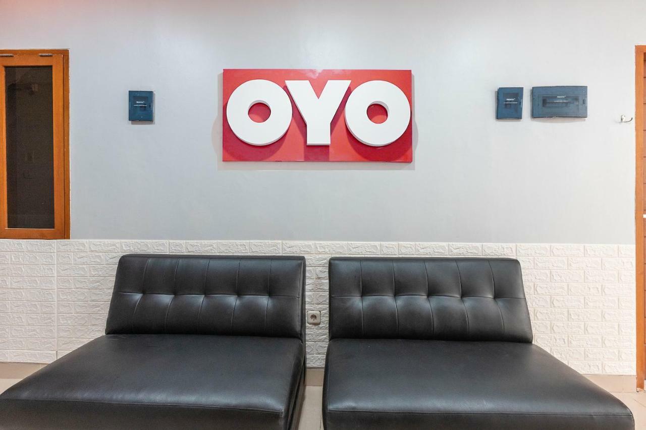 Oyo 1070 Kuningan 2*