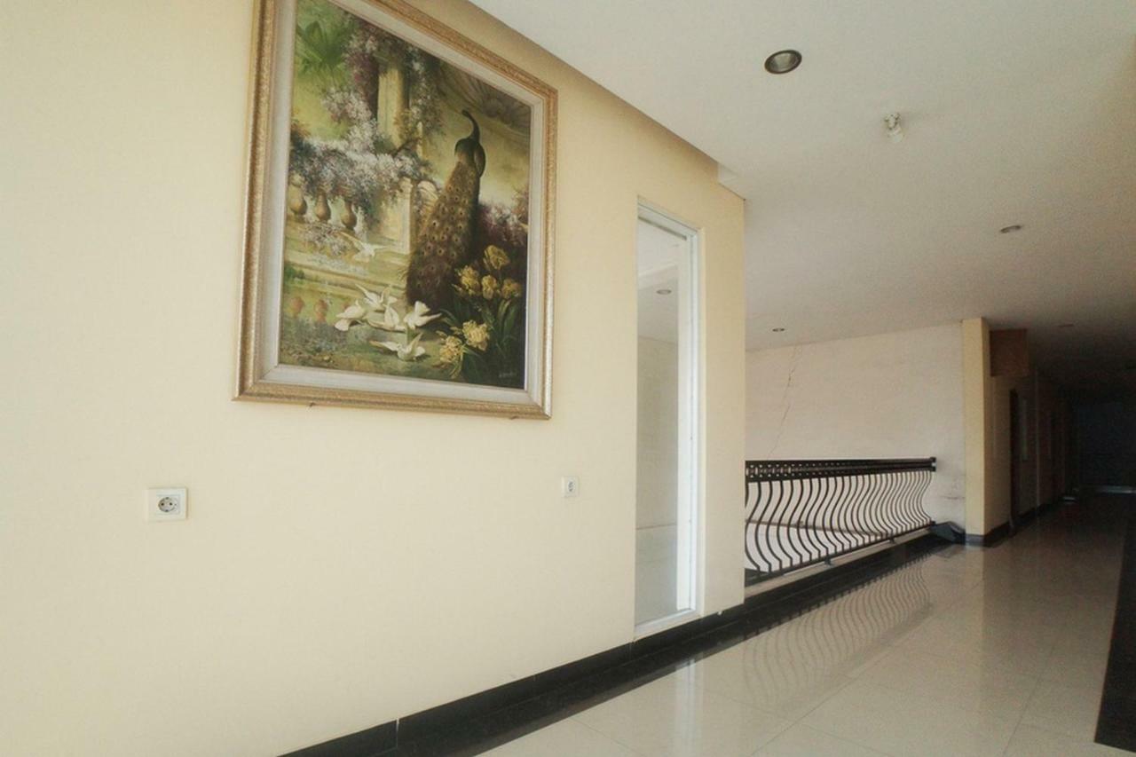 Reddoorz Near Pramuka Square Mall Guest house