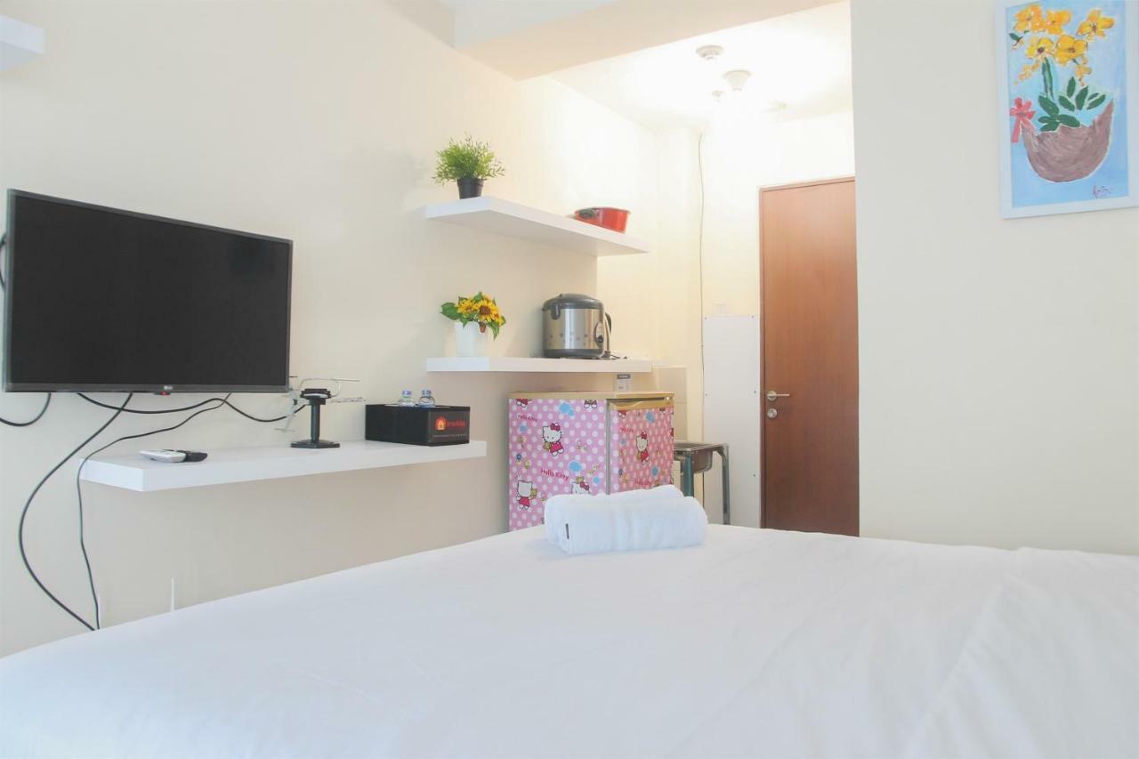 Homey And Comfy At Tifolia By Travelio