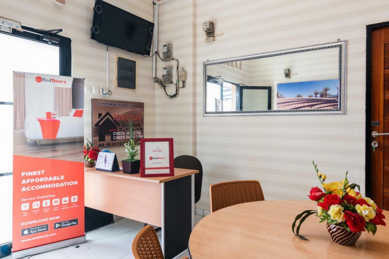 Reddoorz Near Hayam Wuruk 2 2* Jakarta