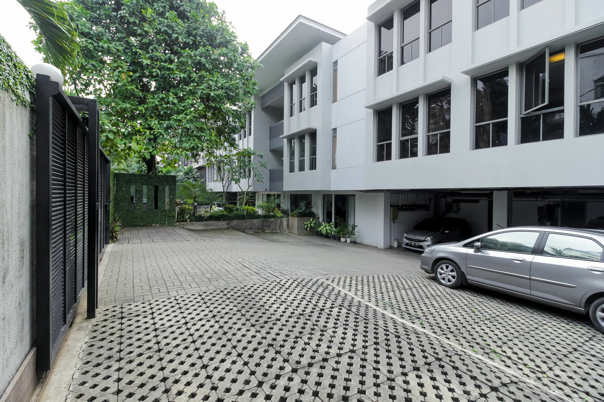 Guest house Reddoorz @ Patal Senayan 4 Jakarta