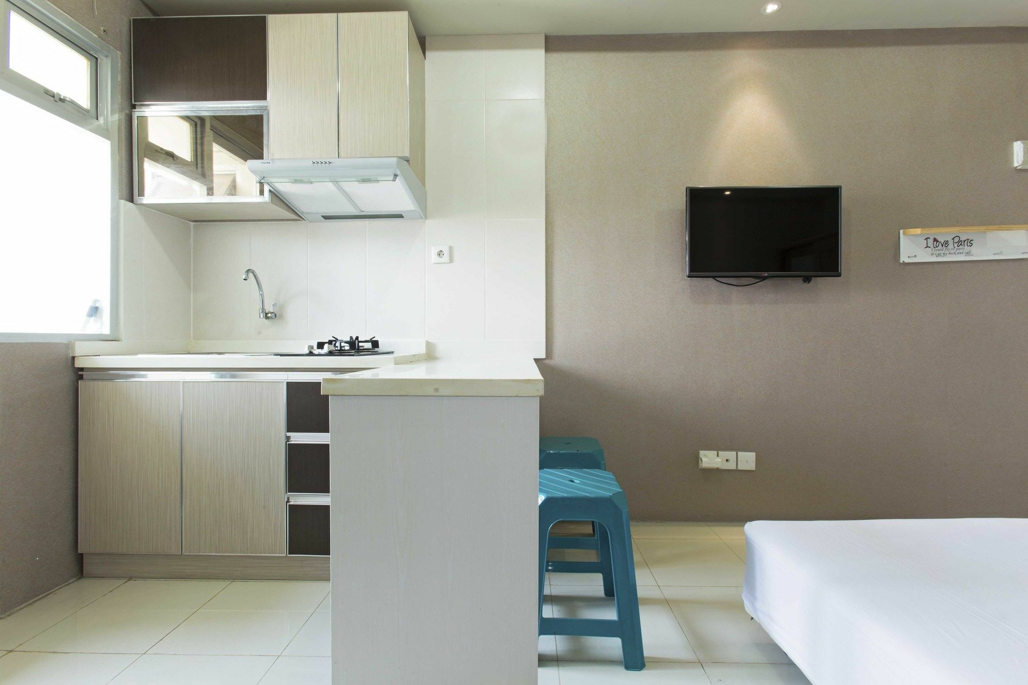 Apartment Reddoorz @ Pegangsaan Kelapa Gading