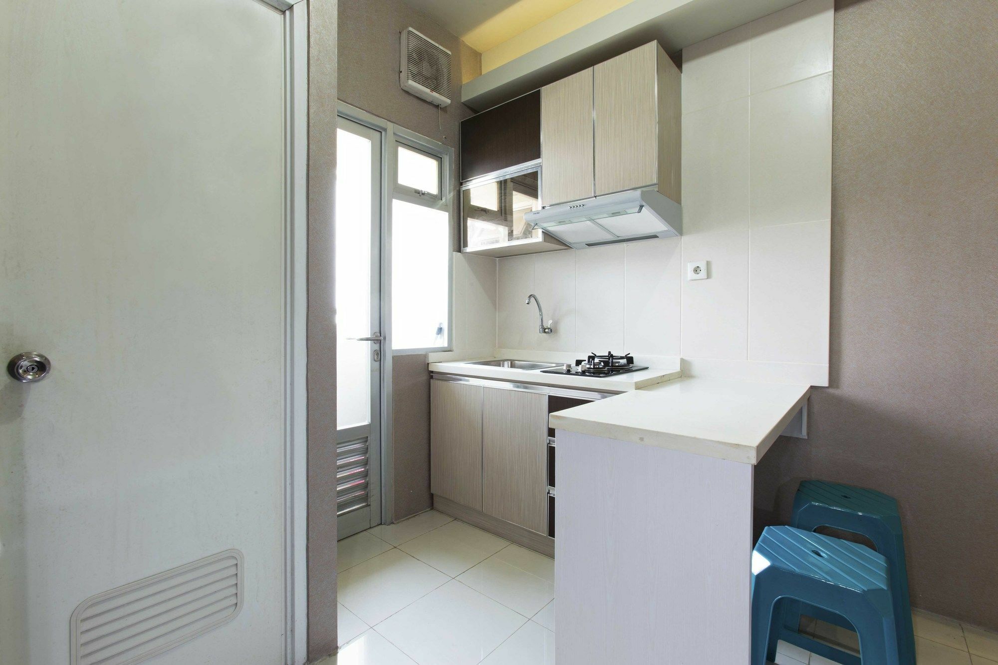 Reddoorz @ Pegangsaan Kelapa Gading Apartment
