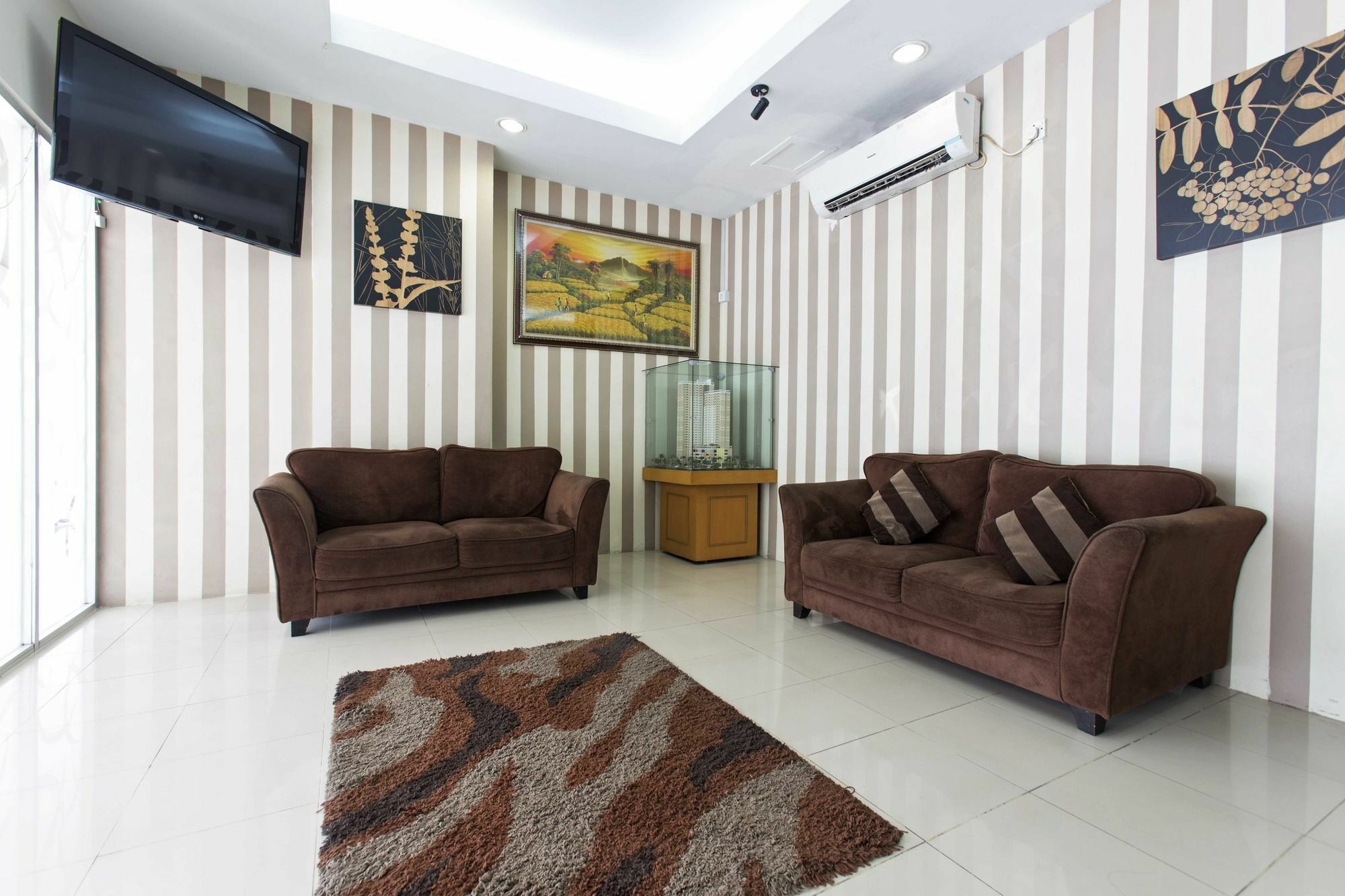 Reddoorz @ Pegangsaan Kelapa Gading Apartment Jakarta