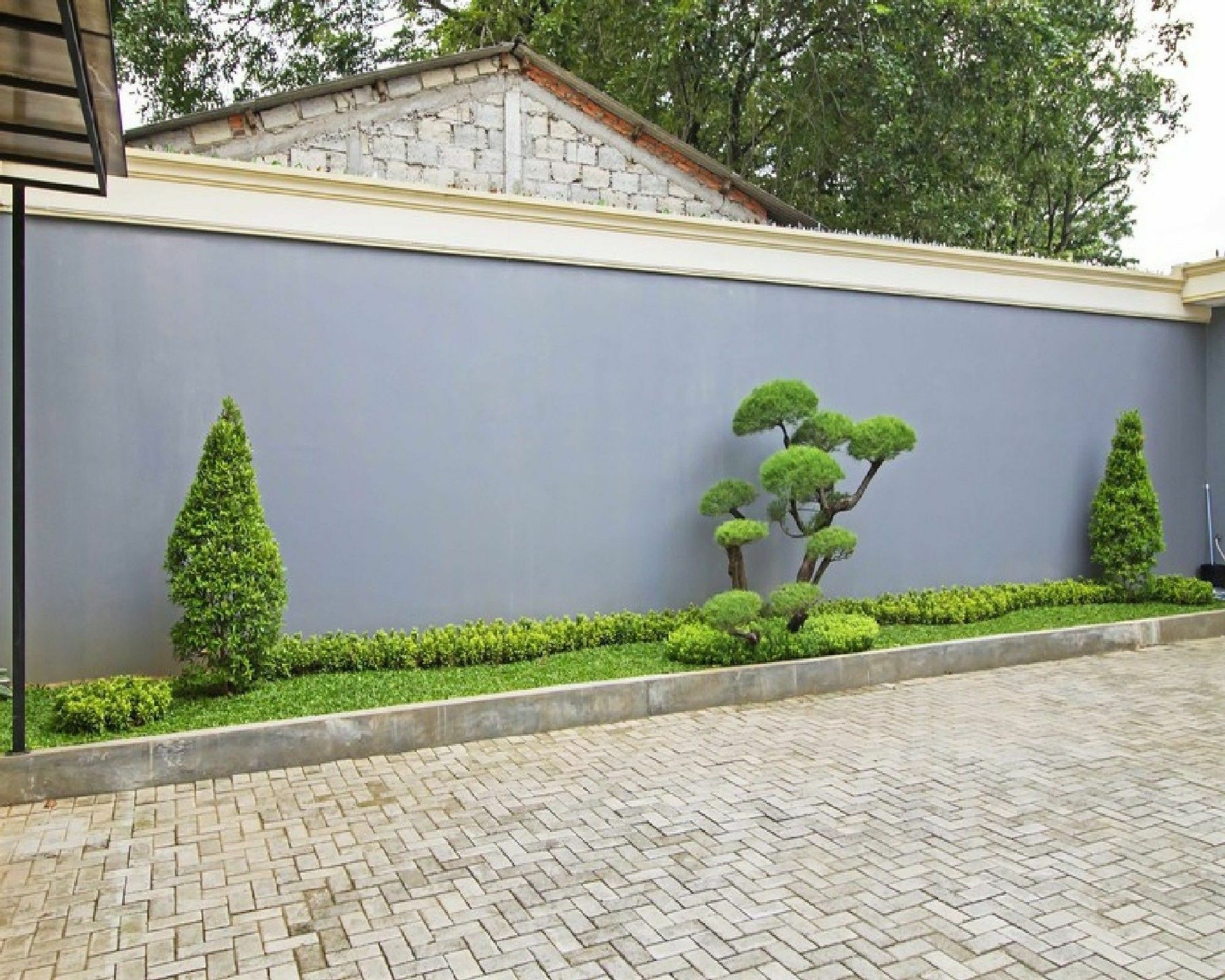 Reddoorz Syariah Near Mercu Buana Guest house