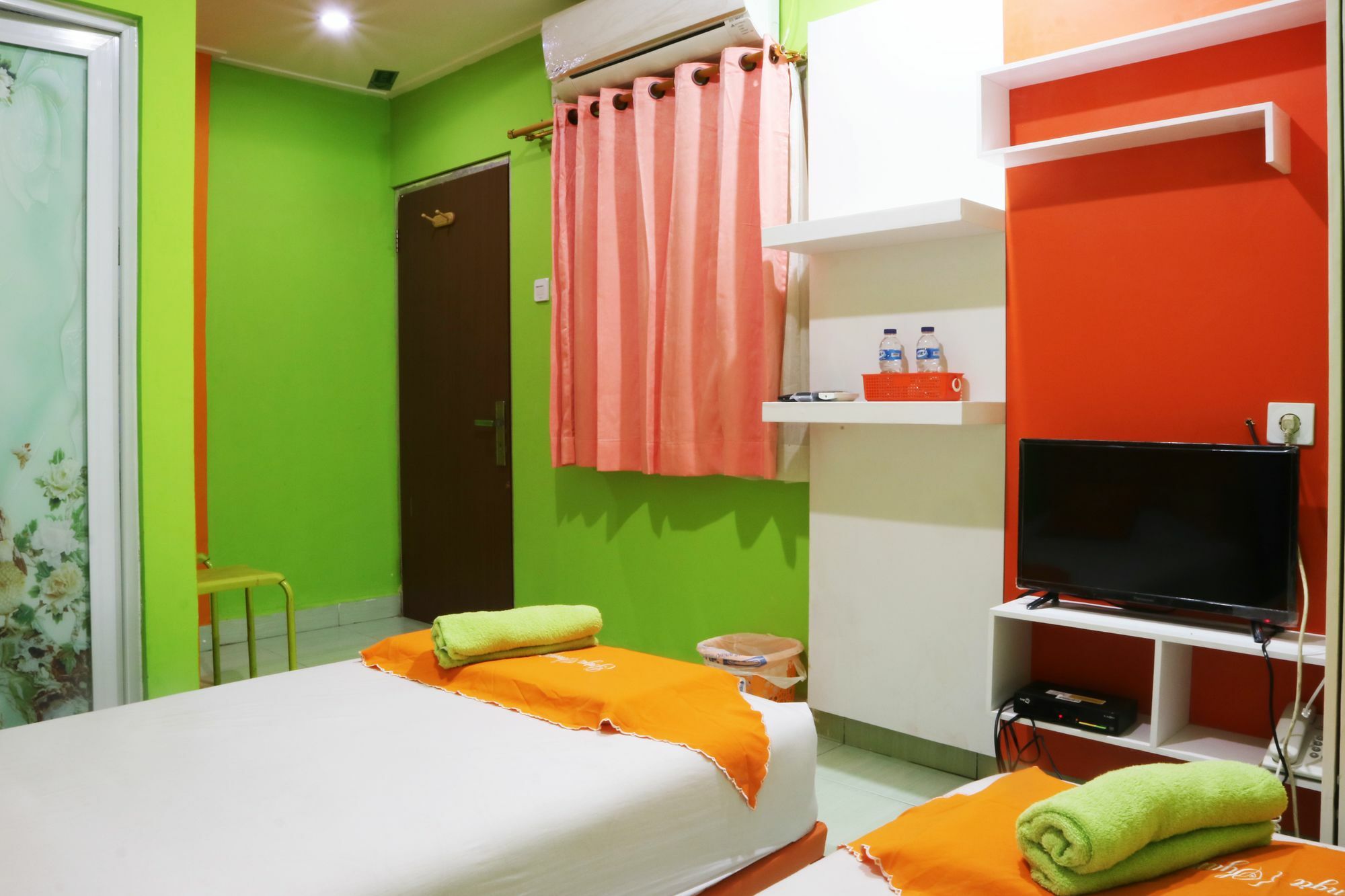 Gasthuis Seungit Syariah Tebet Mitra Reddoorz