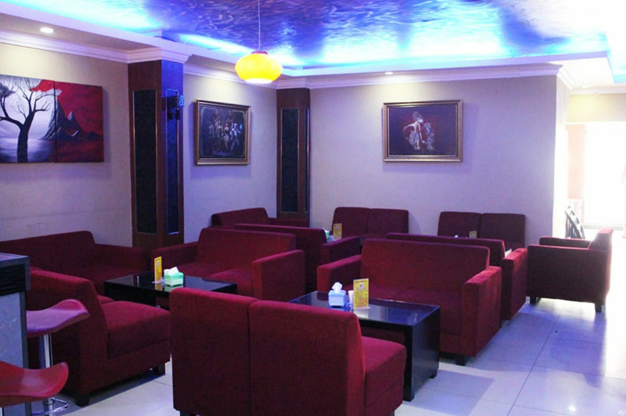 Hollywood Hotel Jakarta