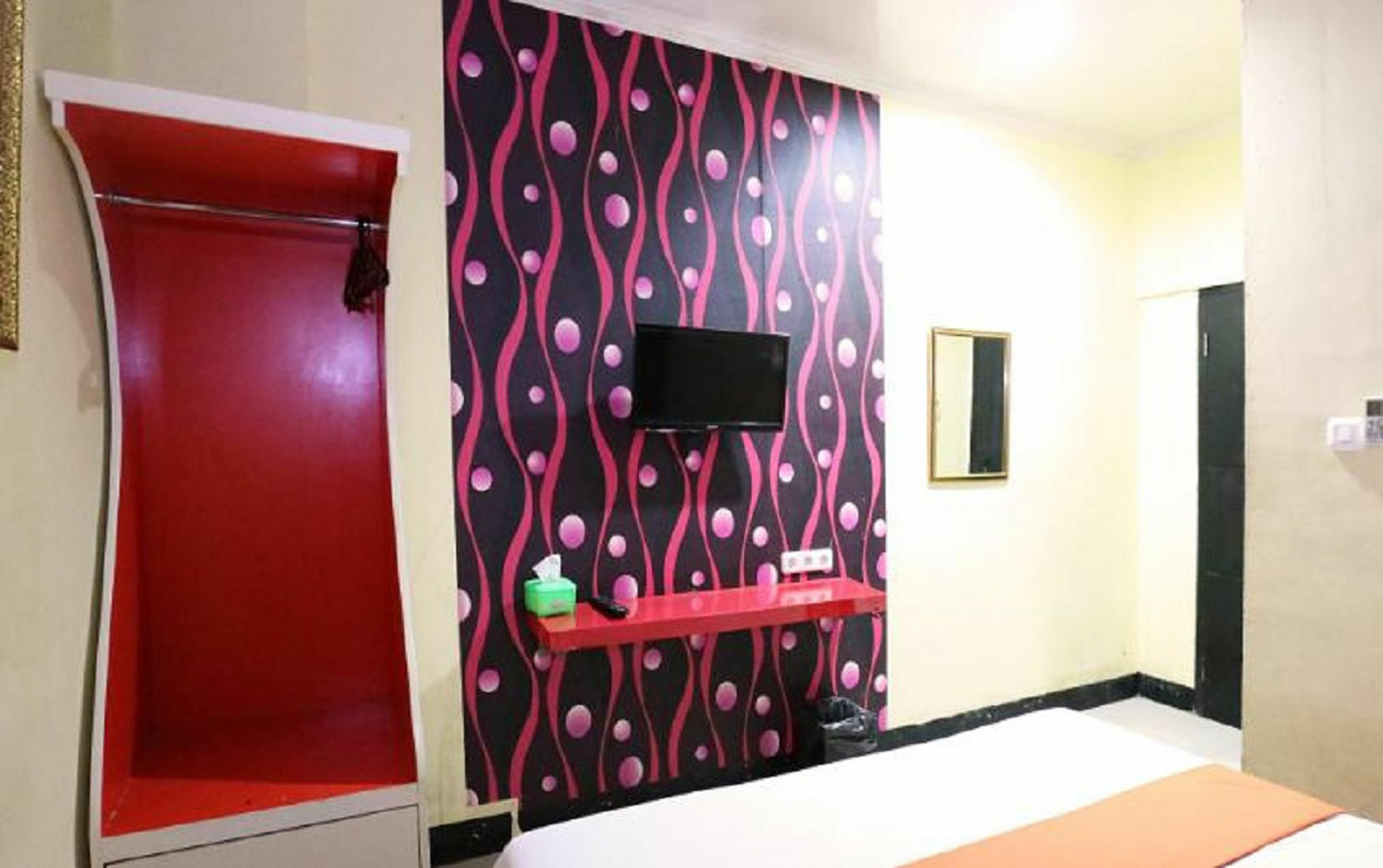 Hotel Hollywood Jakarta