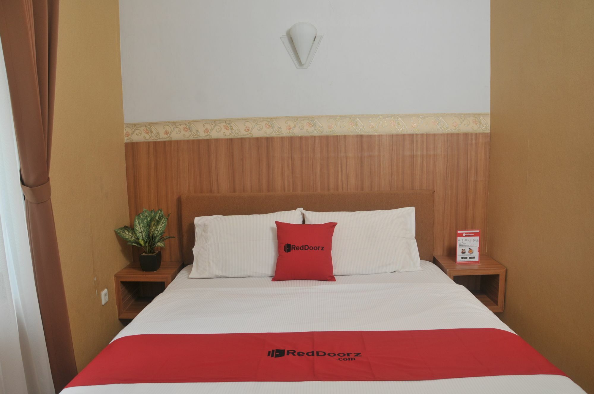 Reddoorz Premium Near Rs Indah 3*