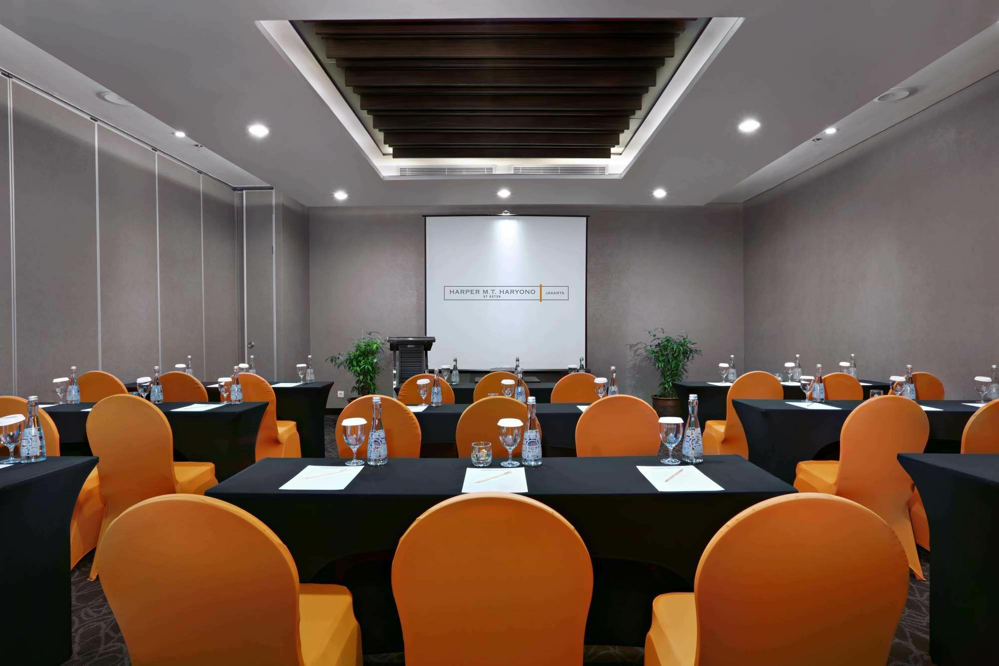 Harper Mt Haryono By Aston Hotel