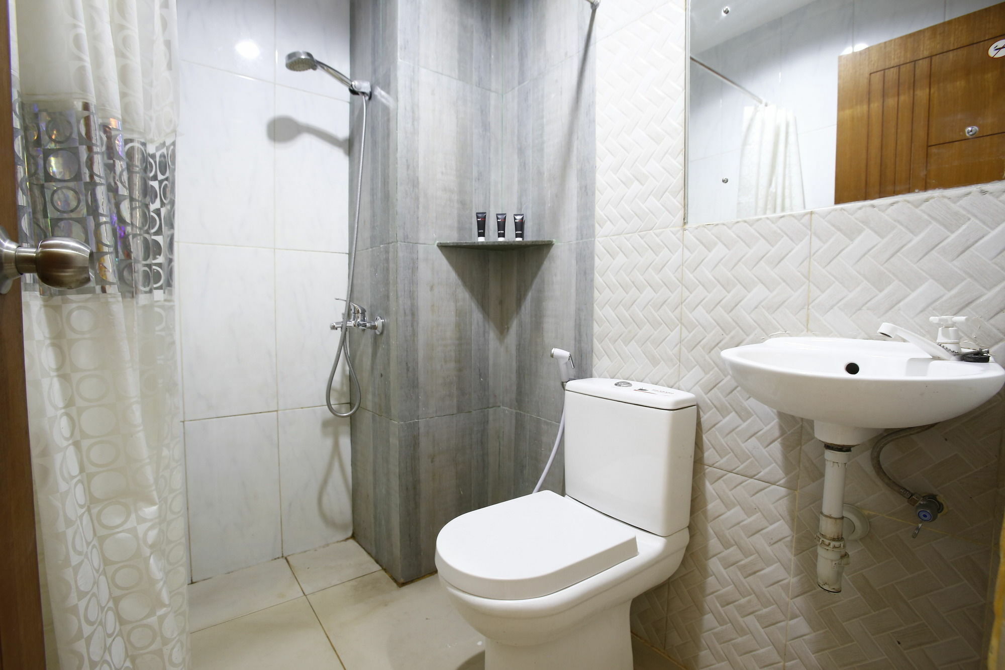 Guest house Reddoorz Near Cilandak Town Square