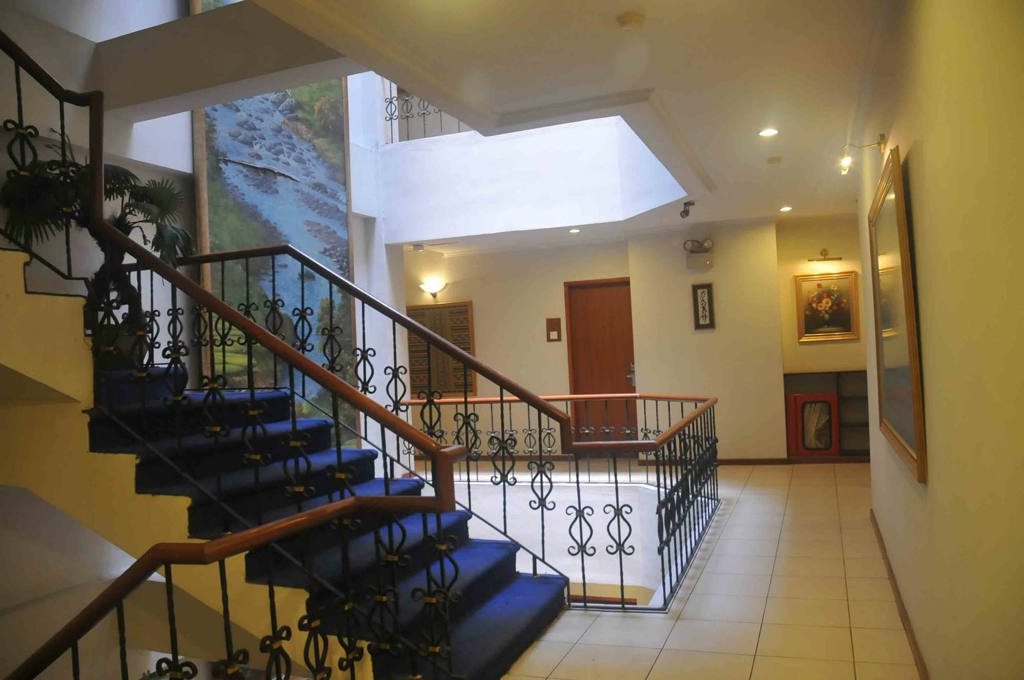 Hotel Losari Blok M