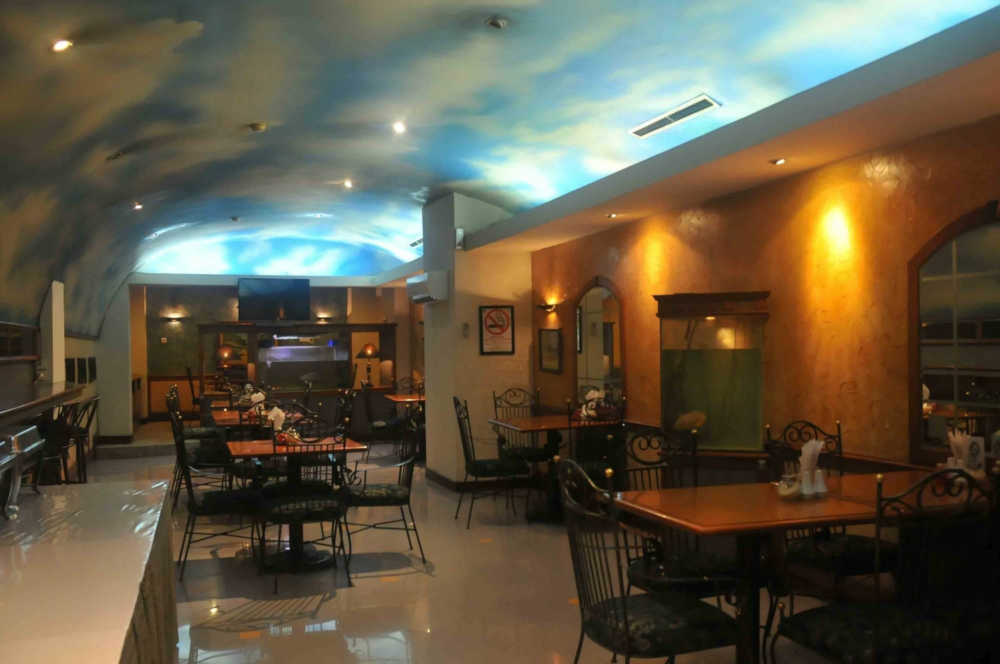 Hotel Losari Blok M