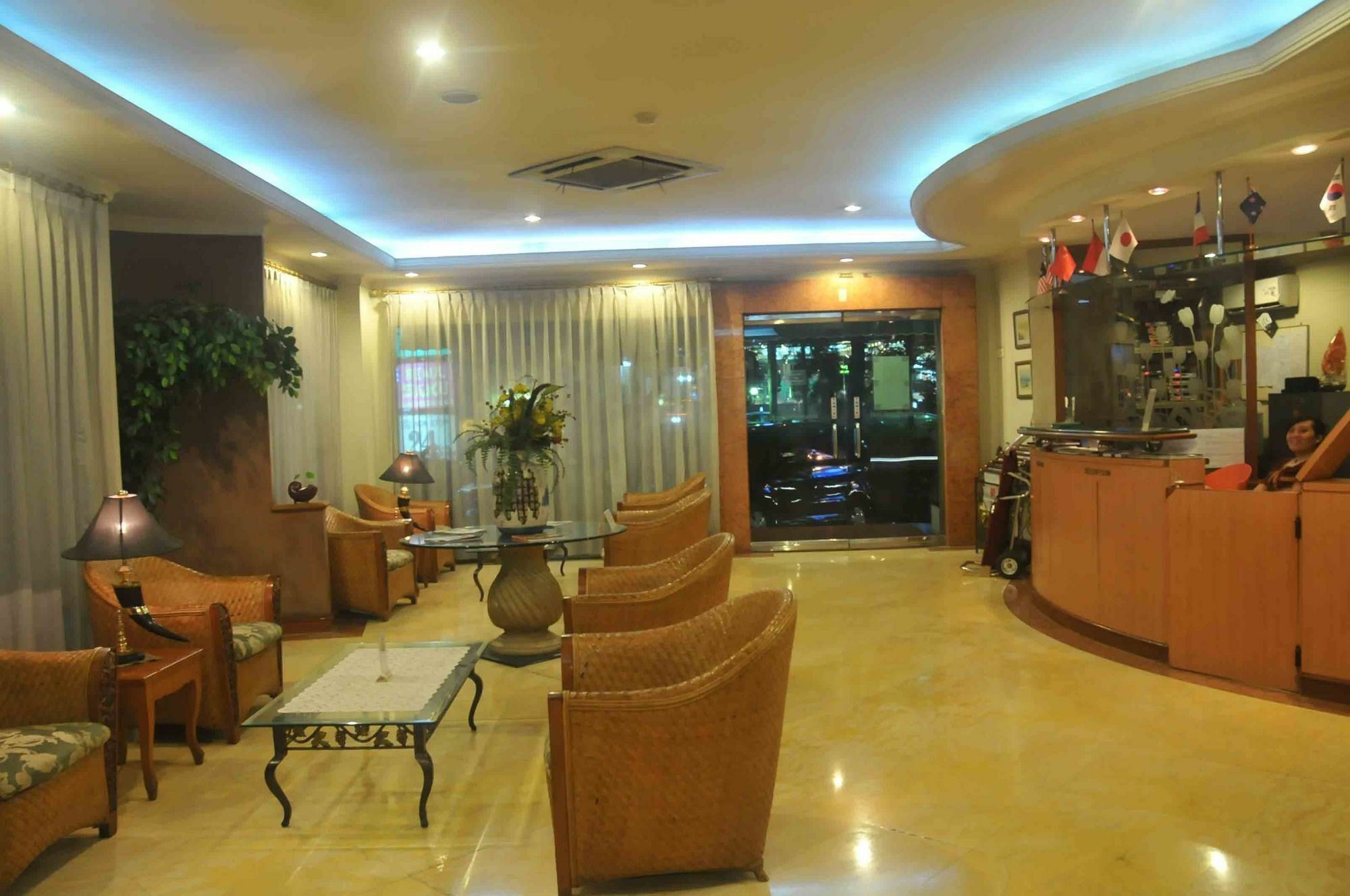 Losari Blok M Hotel