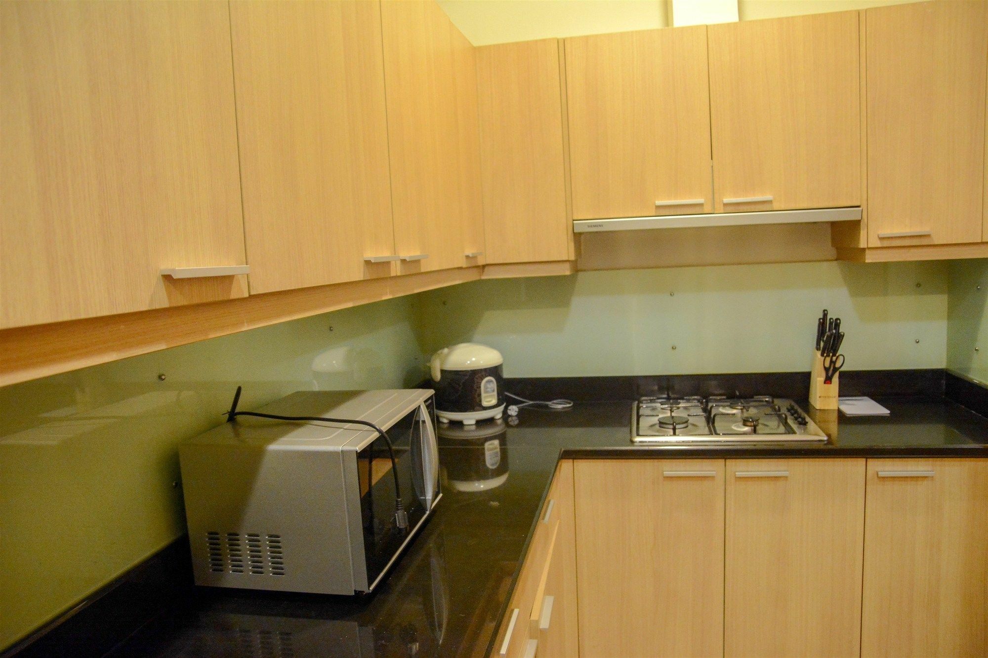 3 Bedrooms Premium Sudirman By Travelio Apartment *