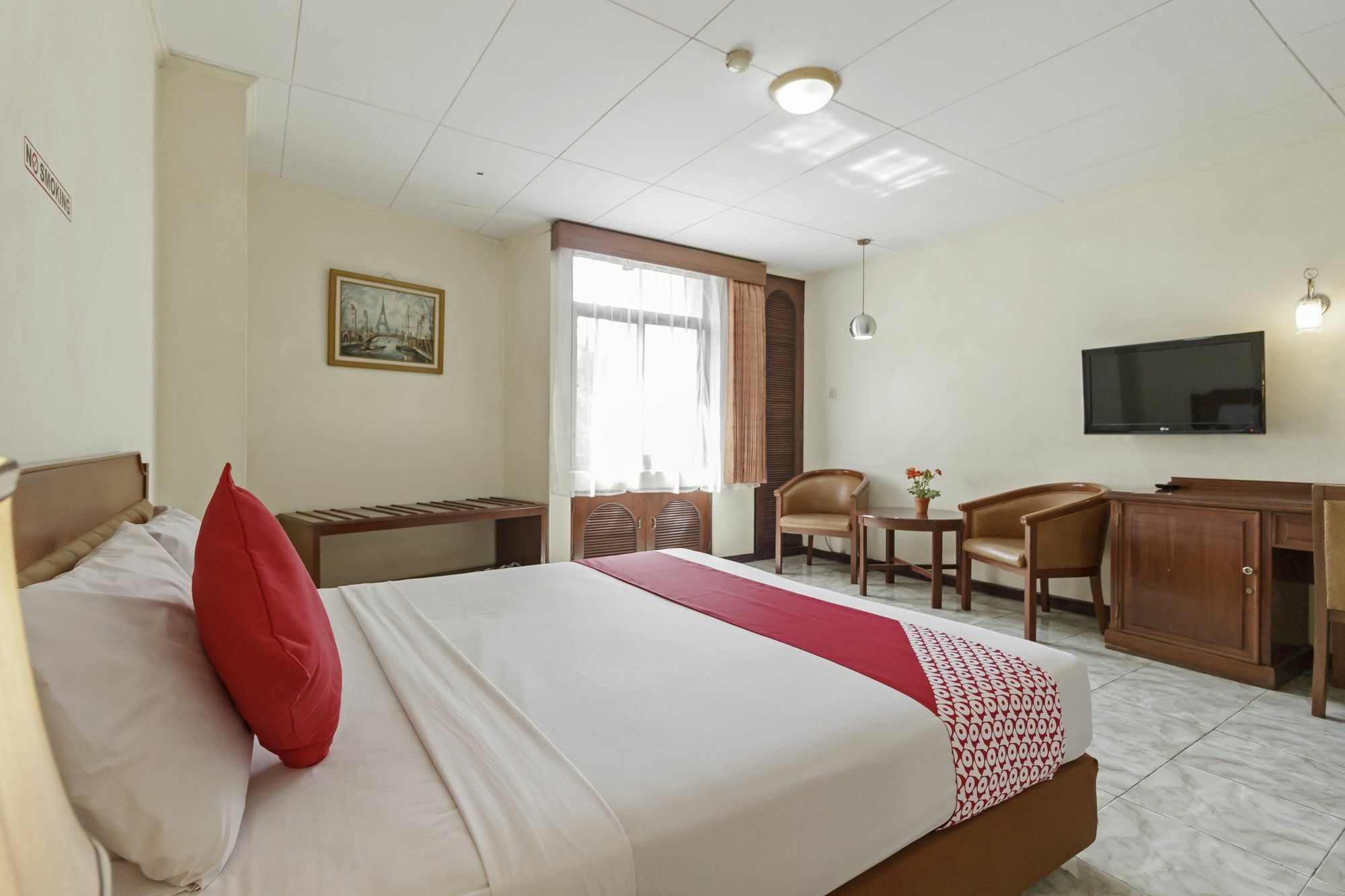 Oyo 108 Surya Hotel