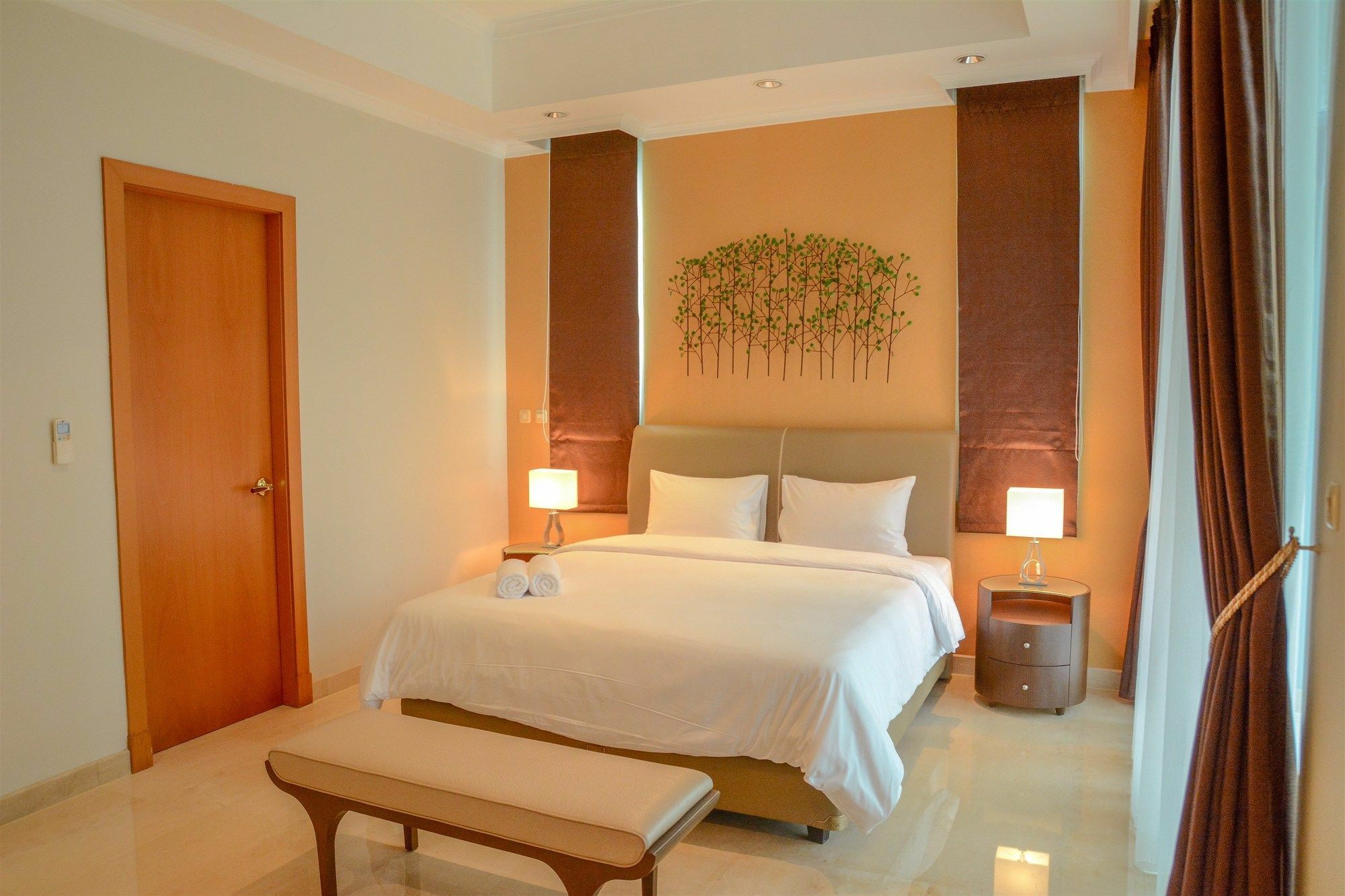 3 Bedrooms Premium Sudirman By Travelio Apartment