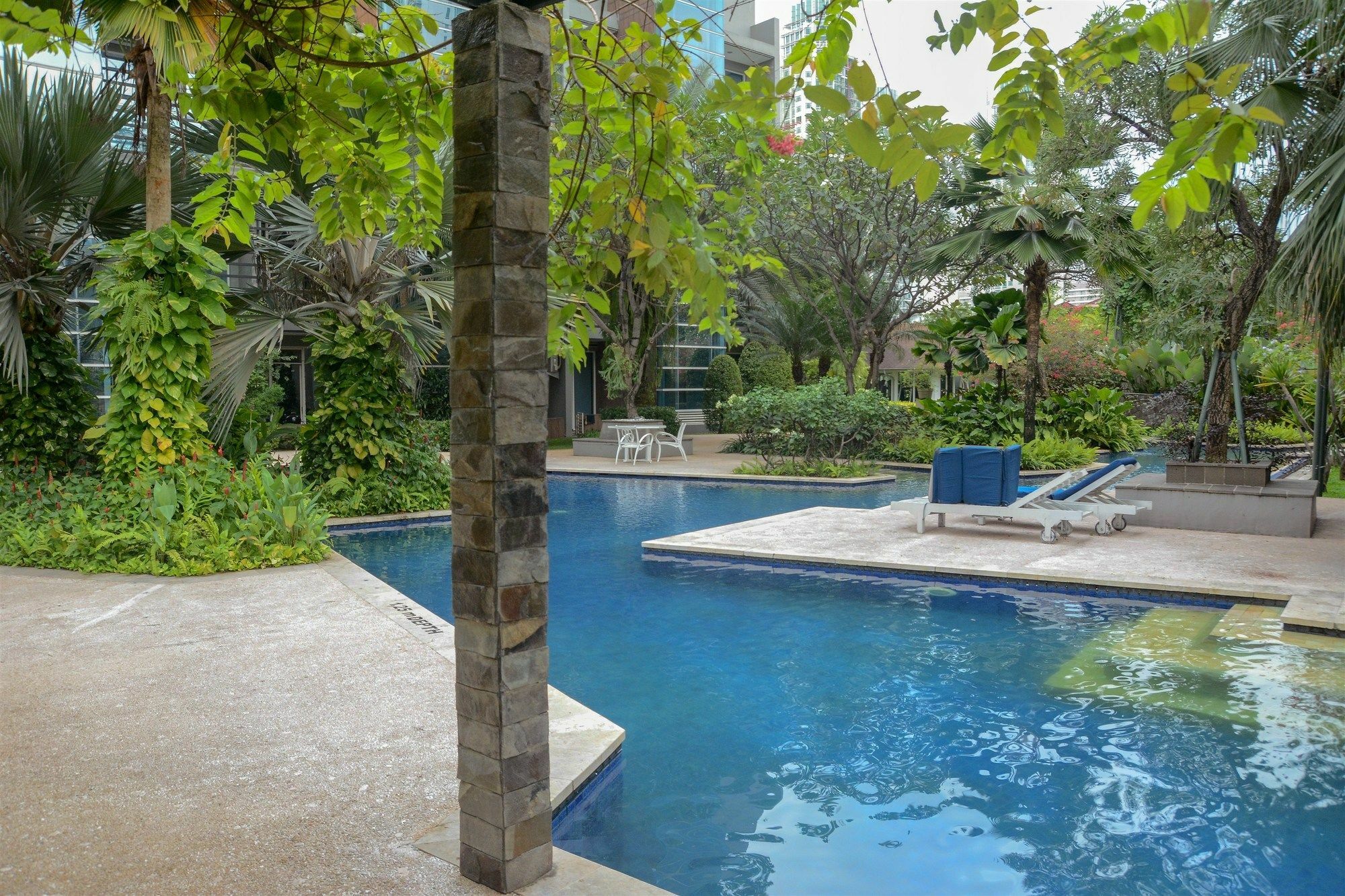 Apartment 3 Bedrooms Premium Sudirman By Travelio