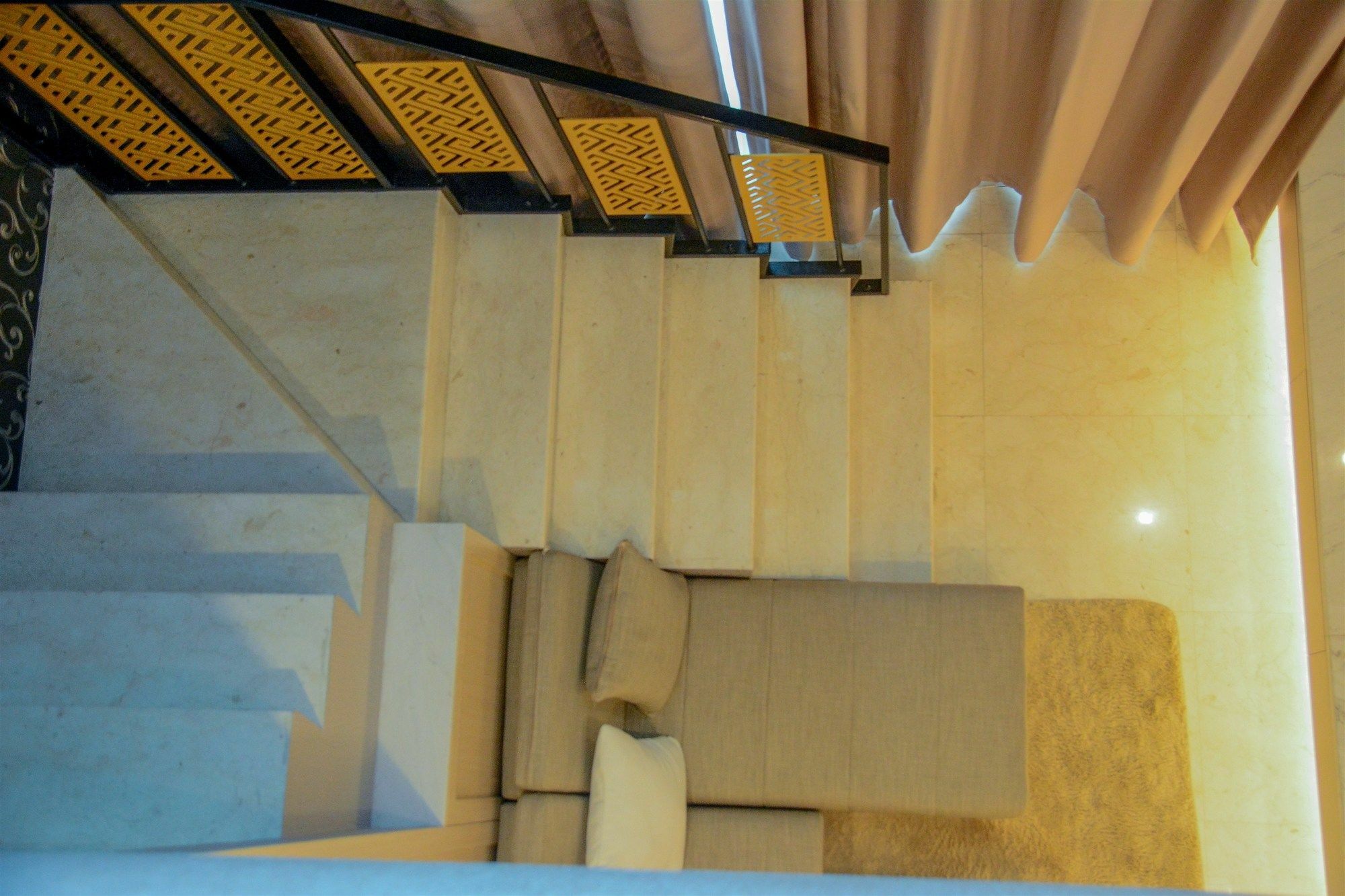 2 Bedrooms Loft At Satu8 By Travelio Apartment *