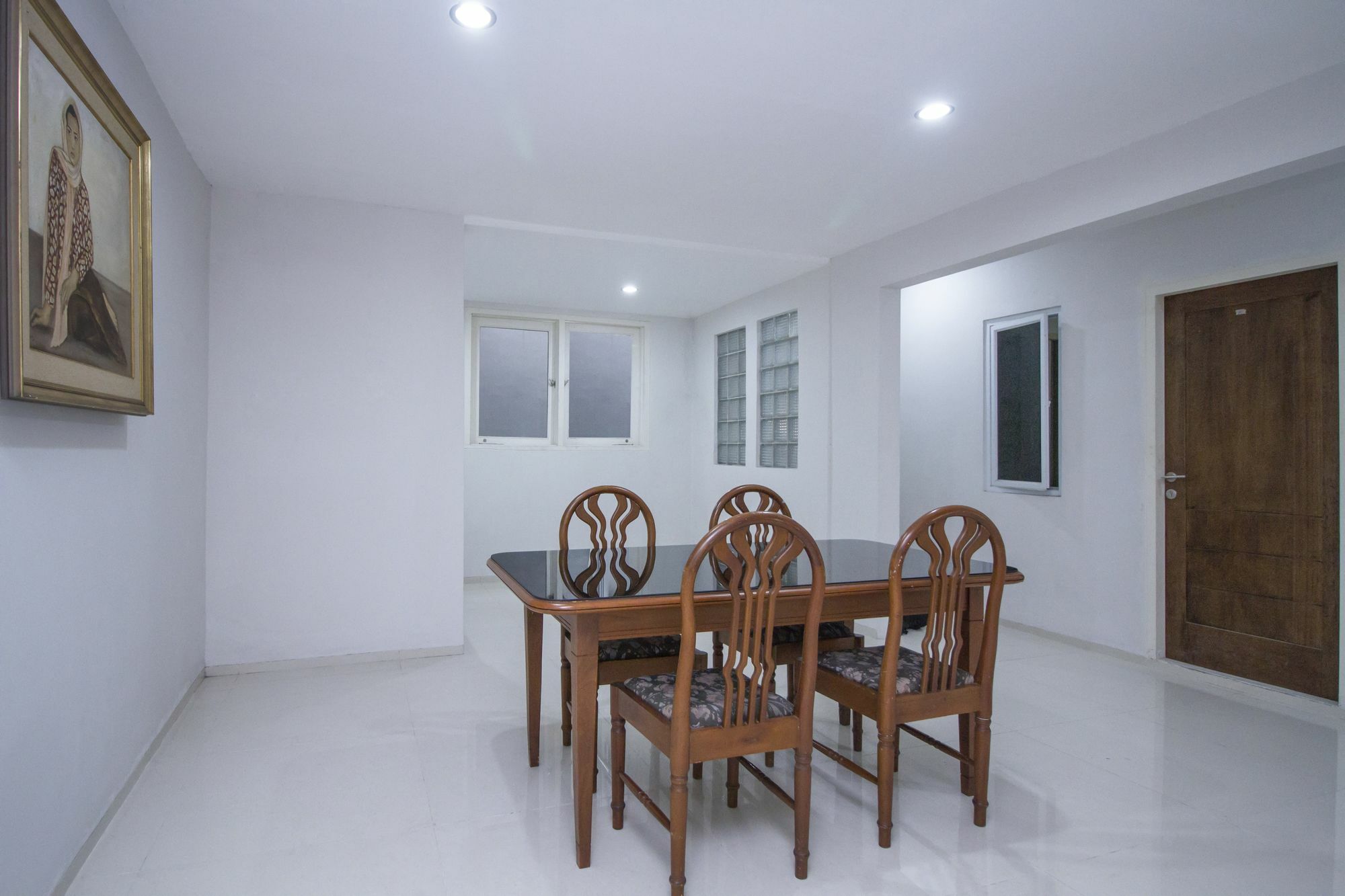 Urooms Tanah Abang Guest house 3*