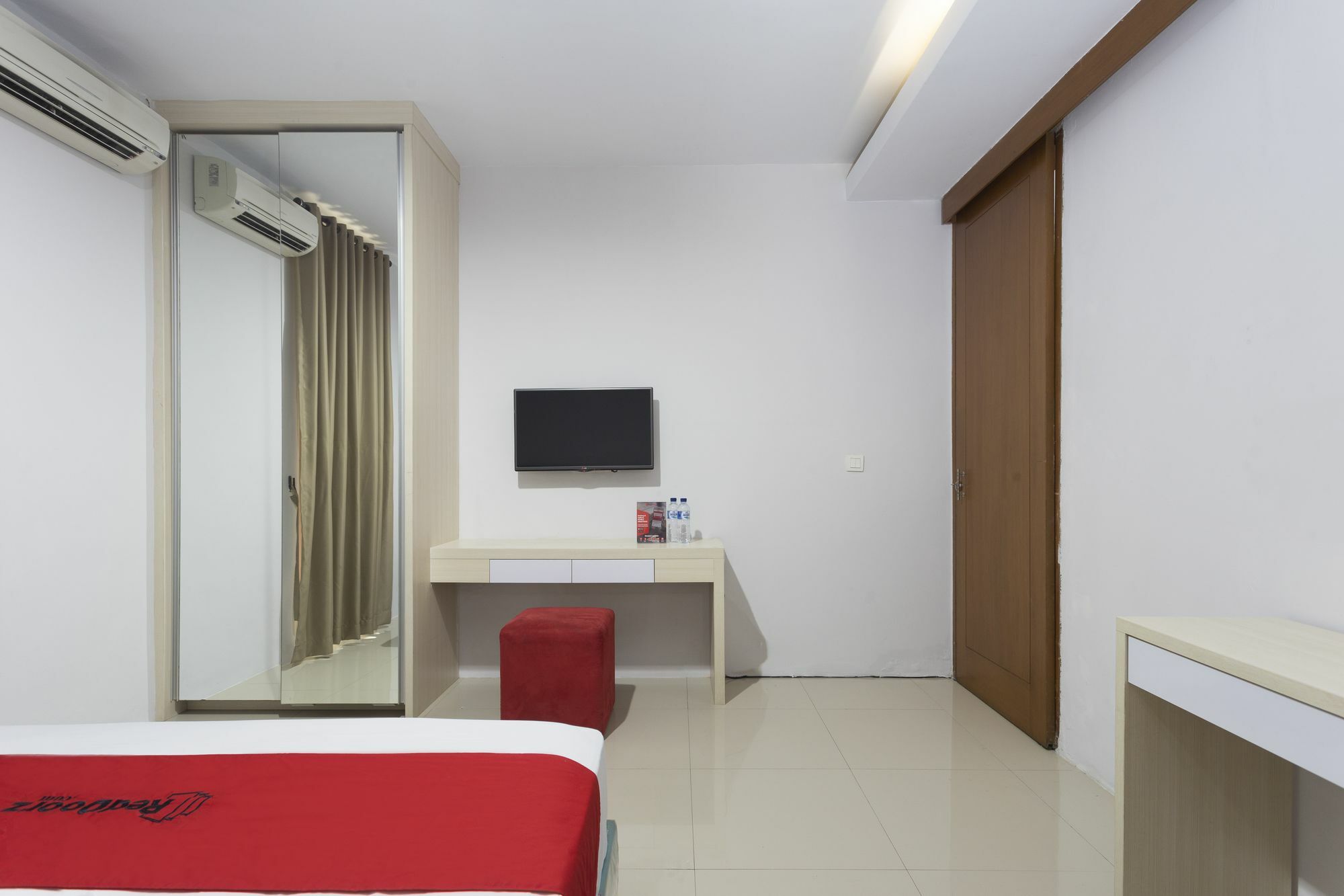 Reddoorz Near Cilandak Town Square 2 Jakarta