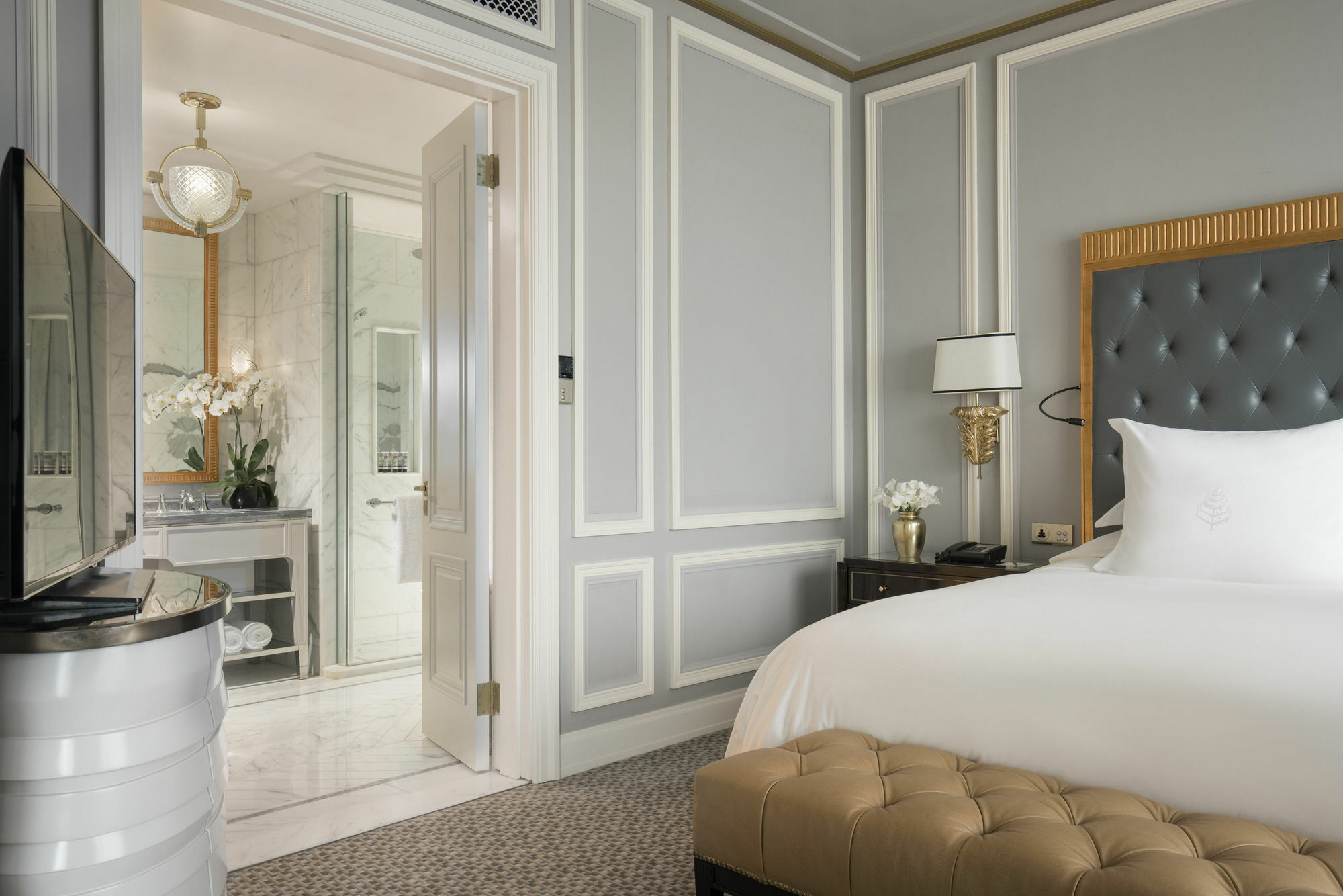Four Seasons 5*