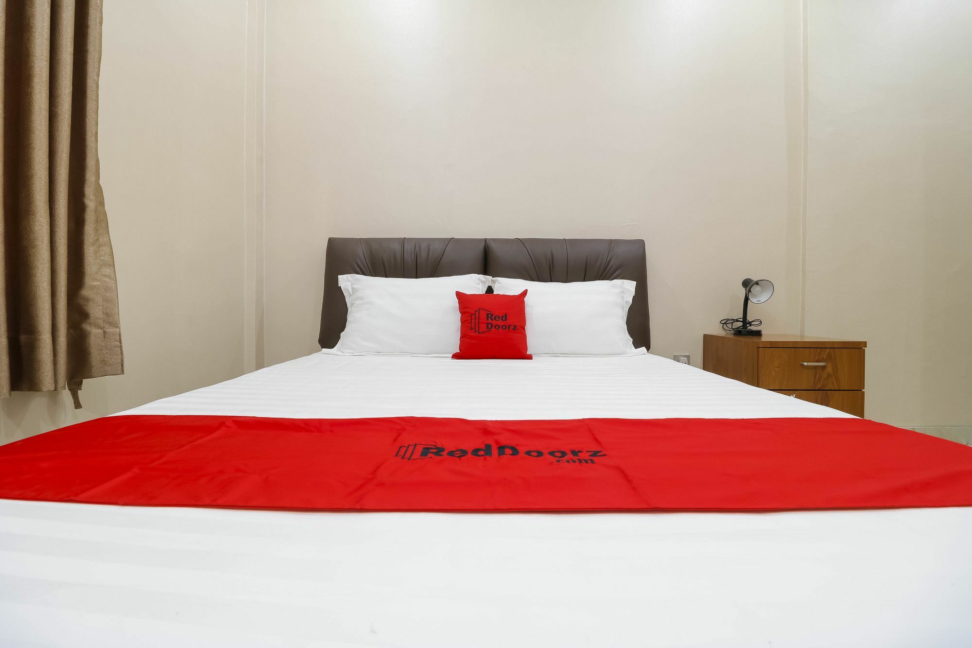 Reddoorz Syariah Near Dharmawangsa Guest house Jakarta