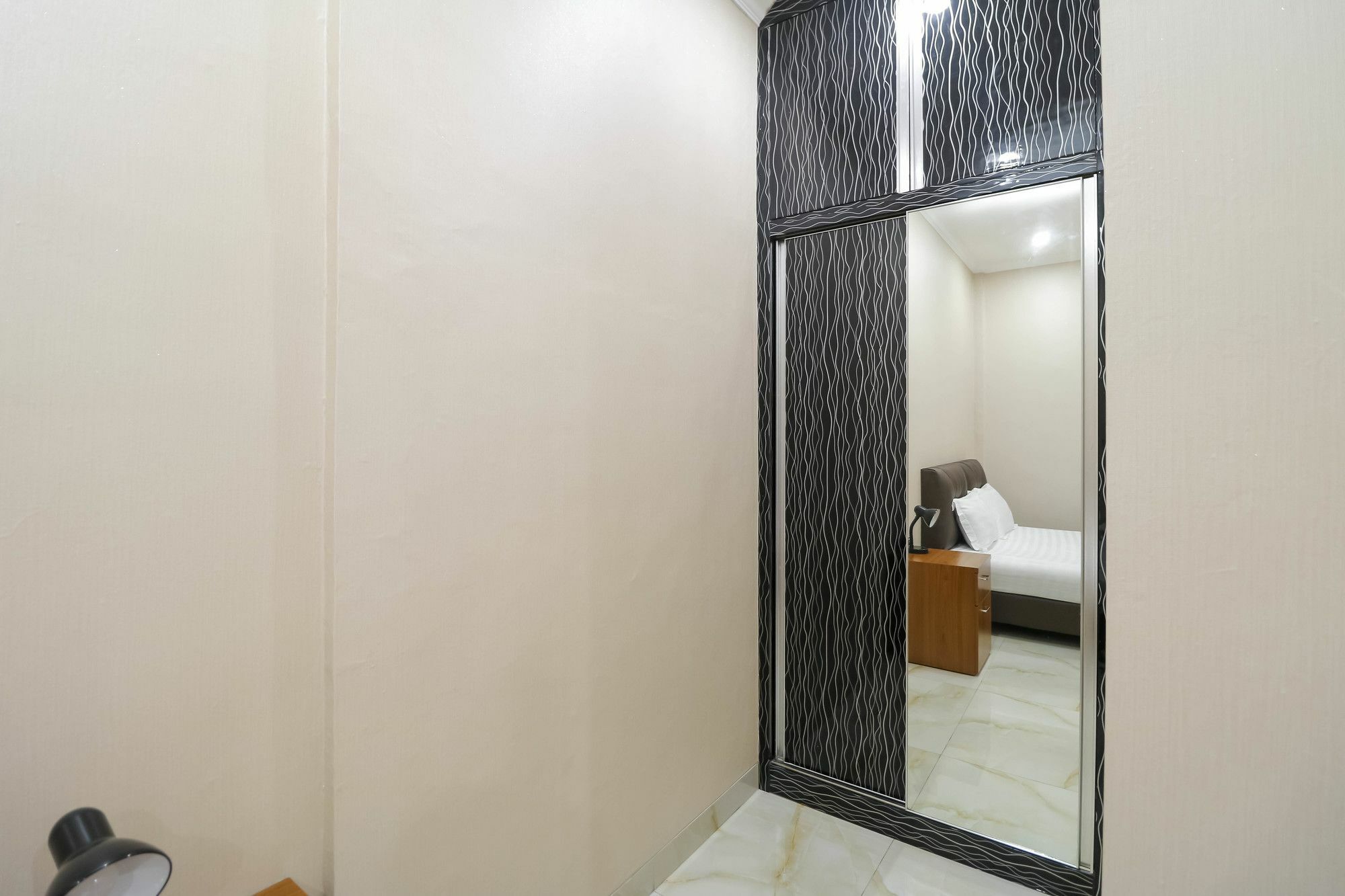Guest house Reddoorz Syariah Near Dharmawangsa Jakarta