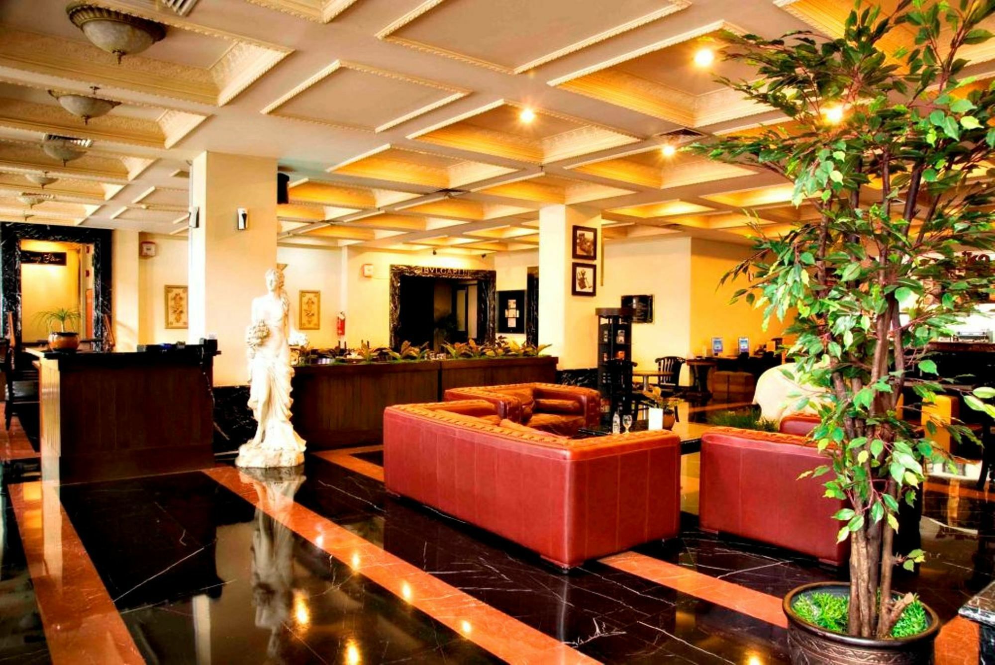 Golden Boutique Melawai Hotel 4*