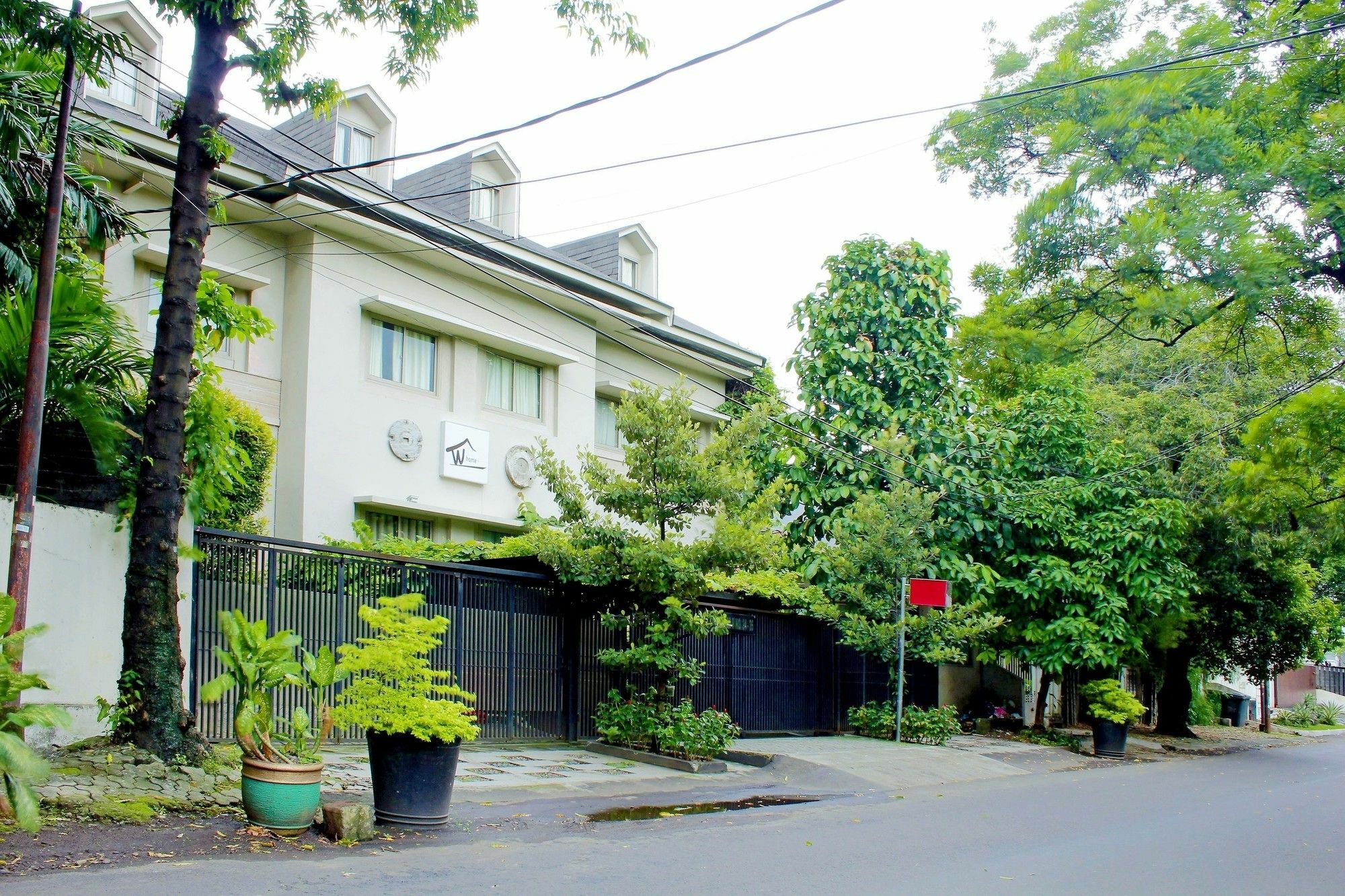 Nhà khách W Cikatomas Jakarta