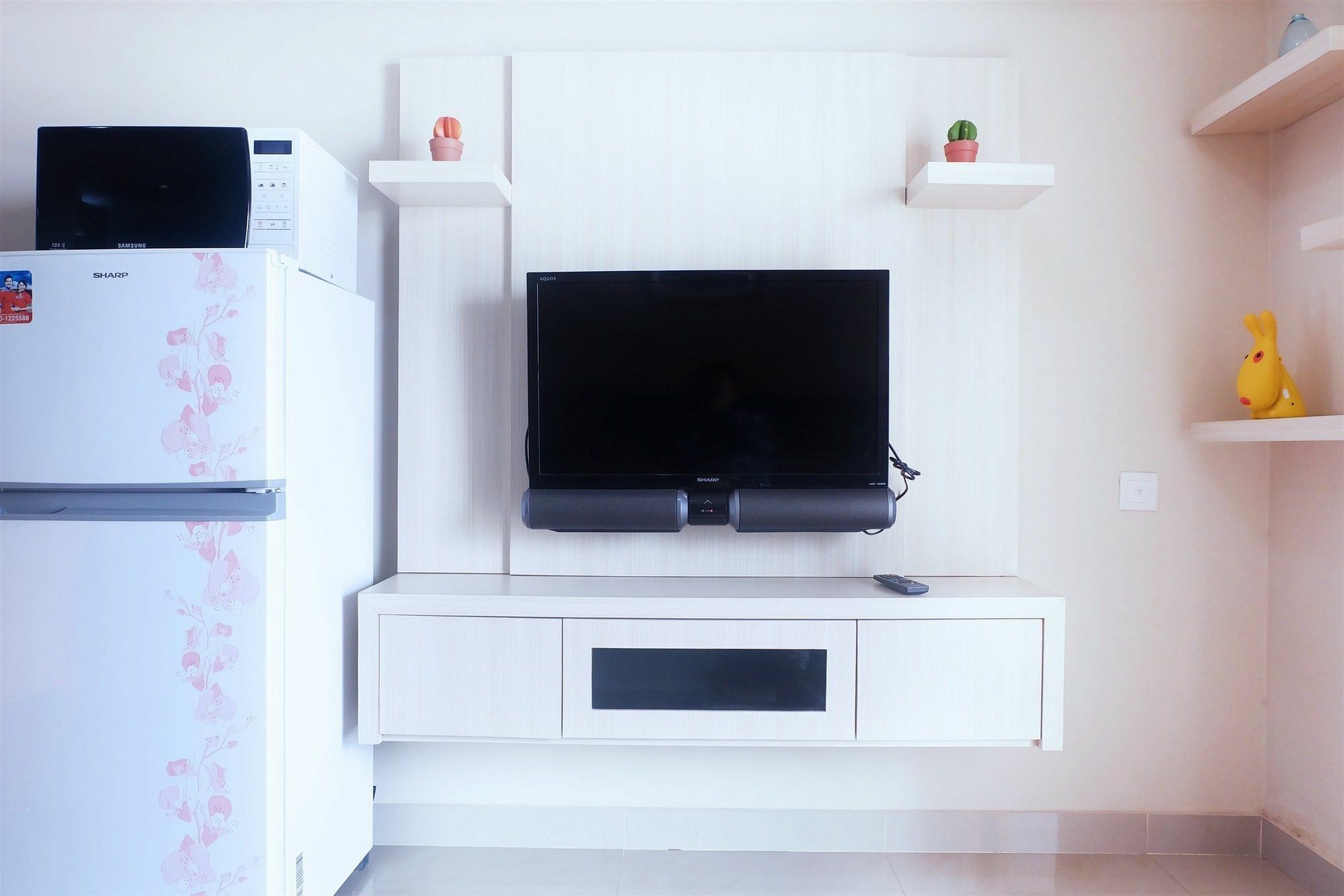 1 Bedroom The Wave Epicentrum By Travelio Jakarta