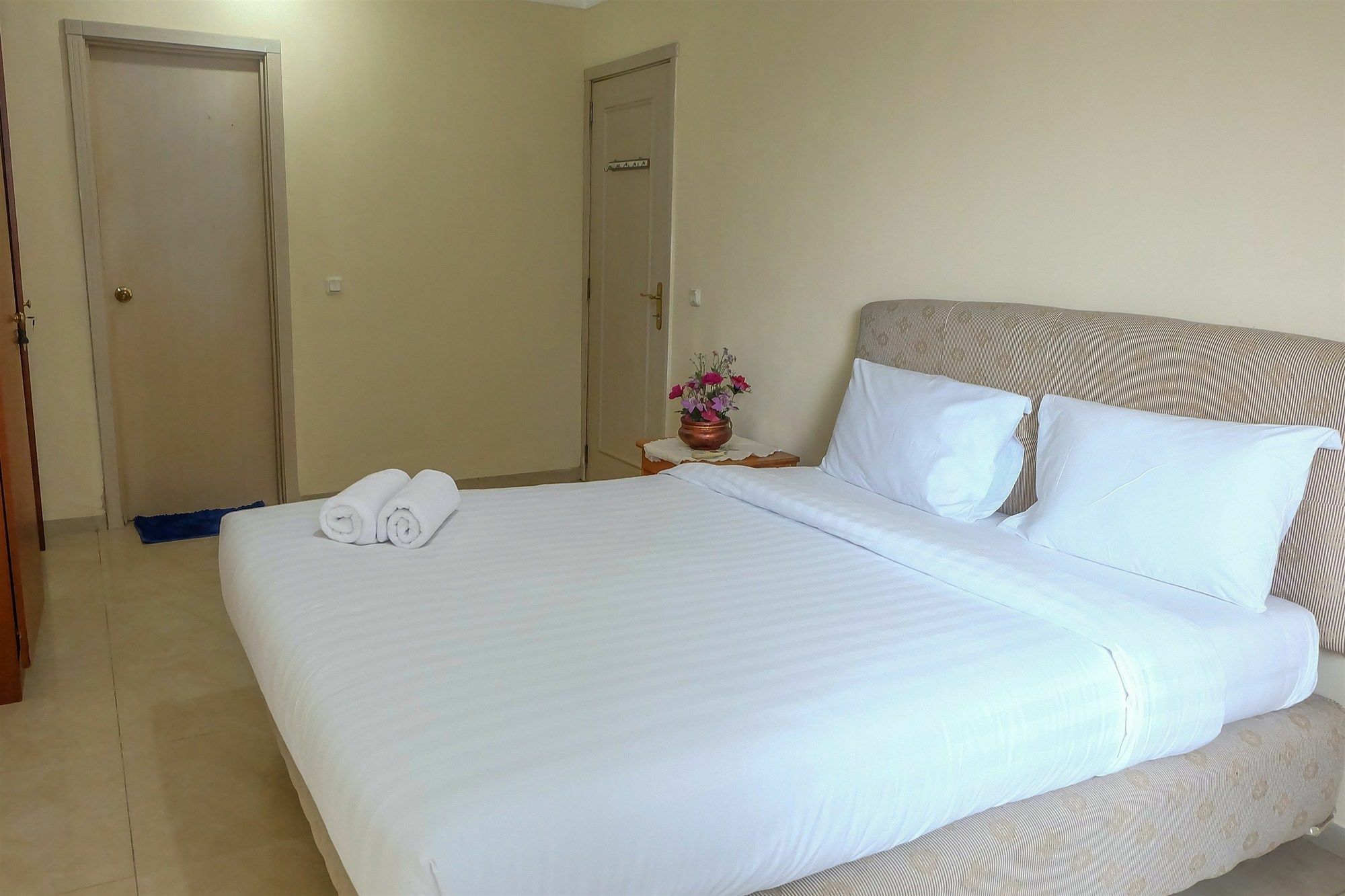 3 Bedroom Permata Senayan By Travelio * Jakarta