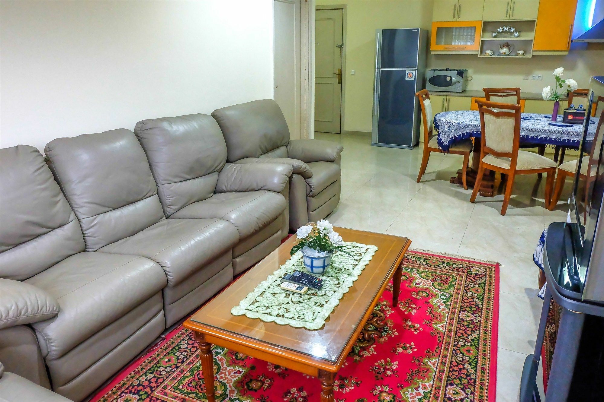 3 Bedroom Permata Senayan By Travelio Apartment